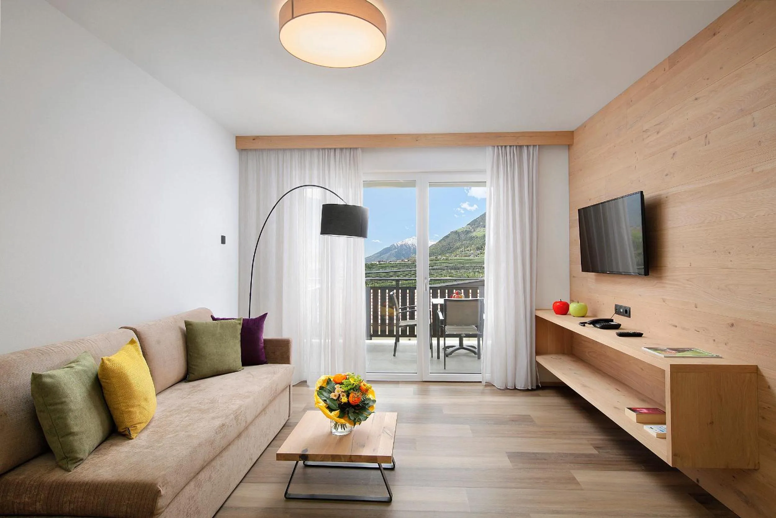 TV and multimedia in Appartement-Hotel Anthea