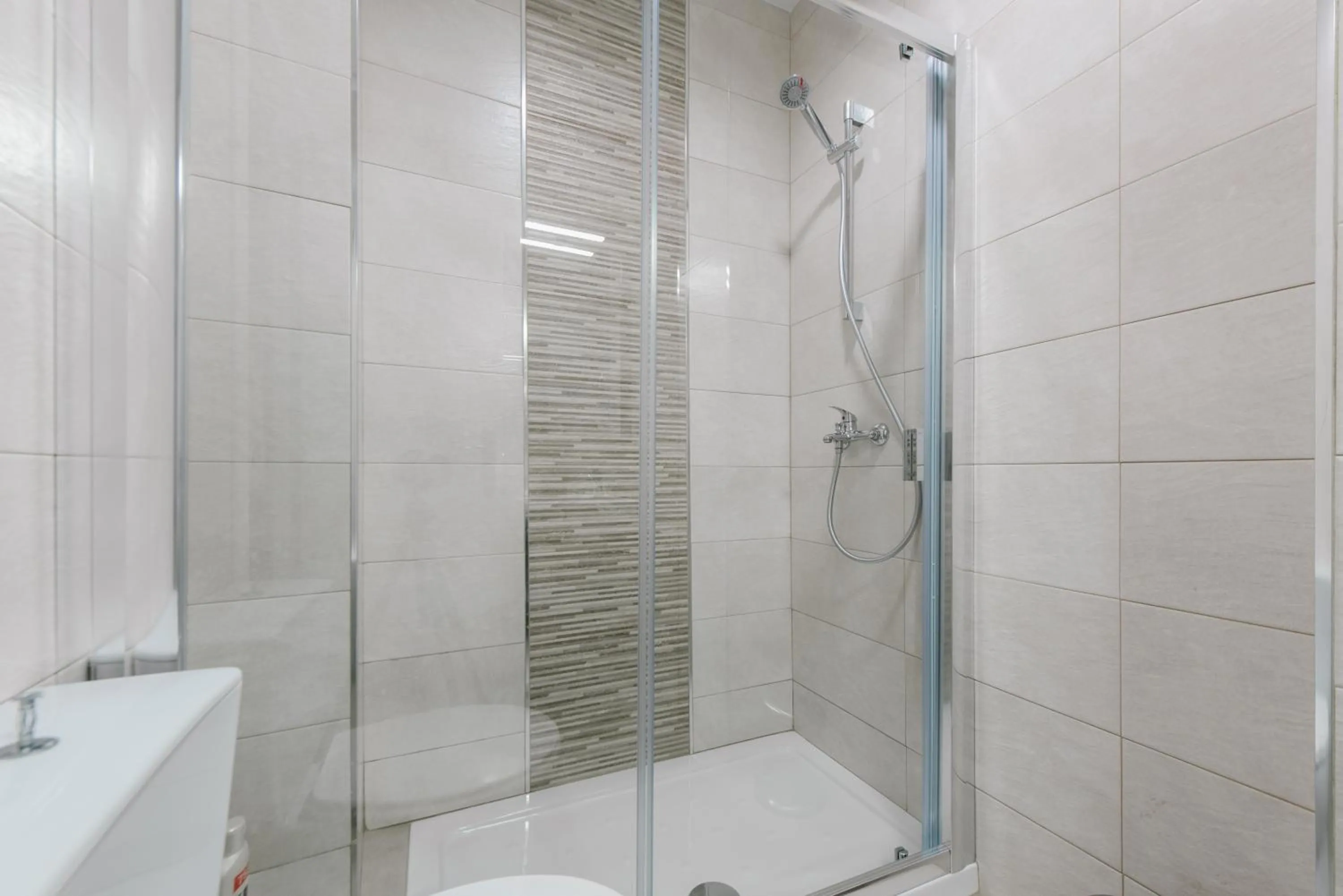 Alameda Amor Suite by Valcambre