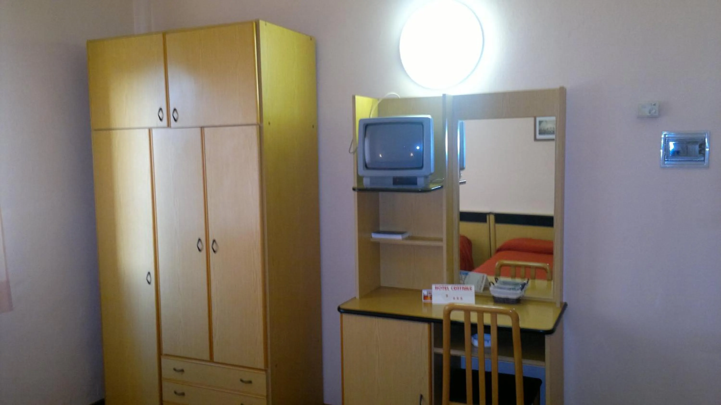 Photo of the whole room in Hotel Centrale