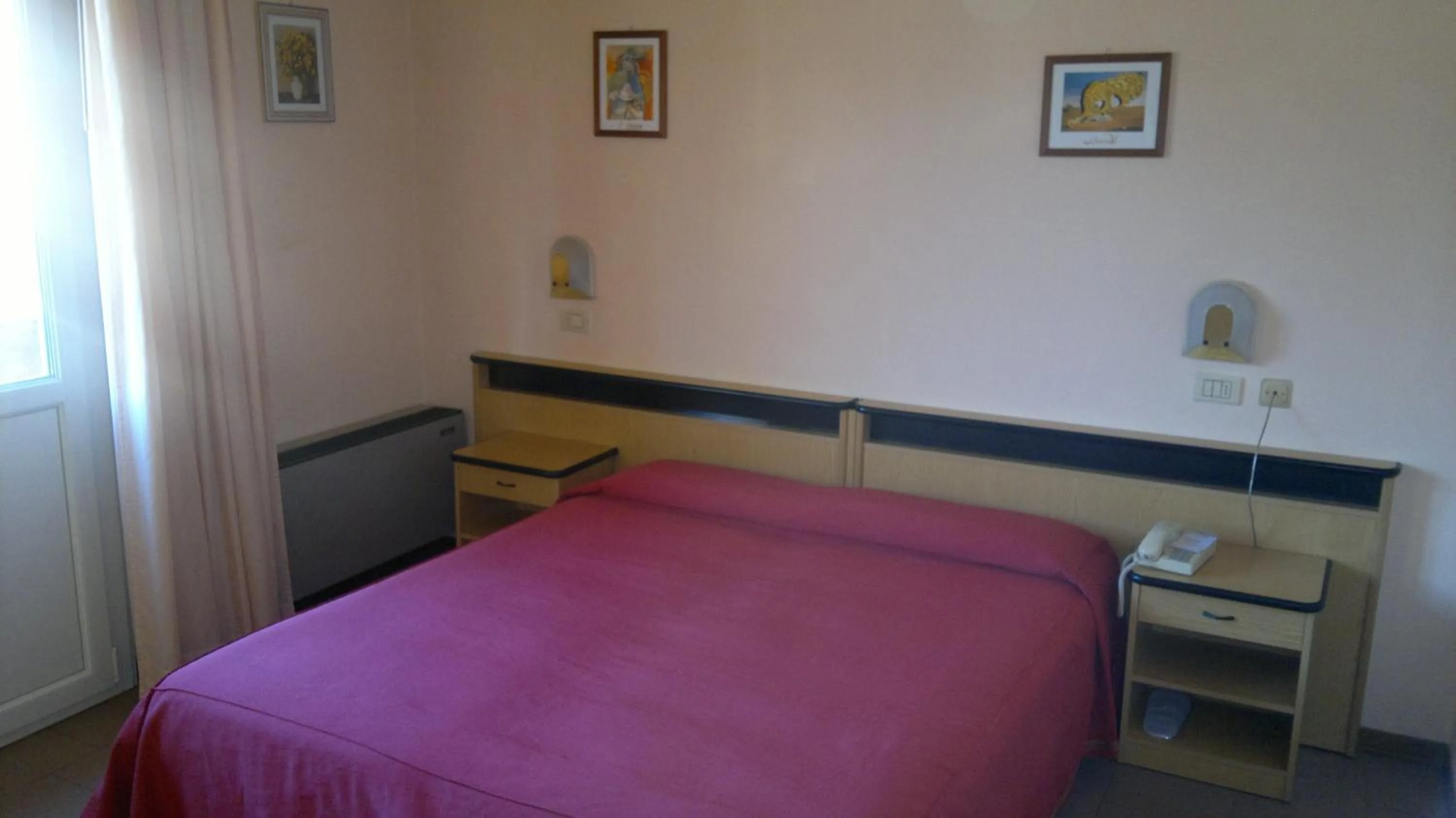 Photo of the whole room, Bed in Hotel Centrale