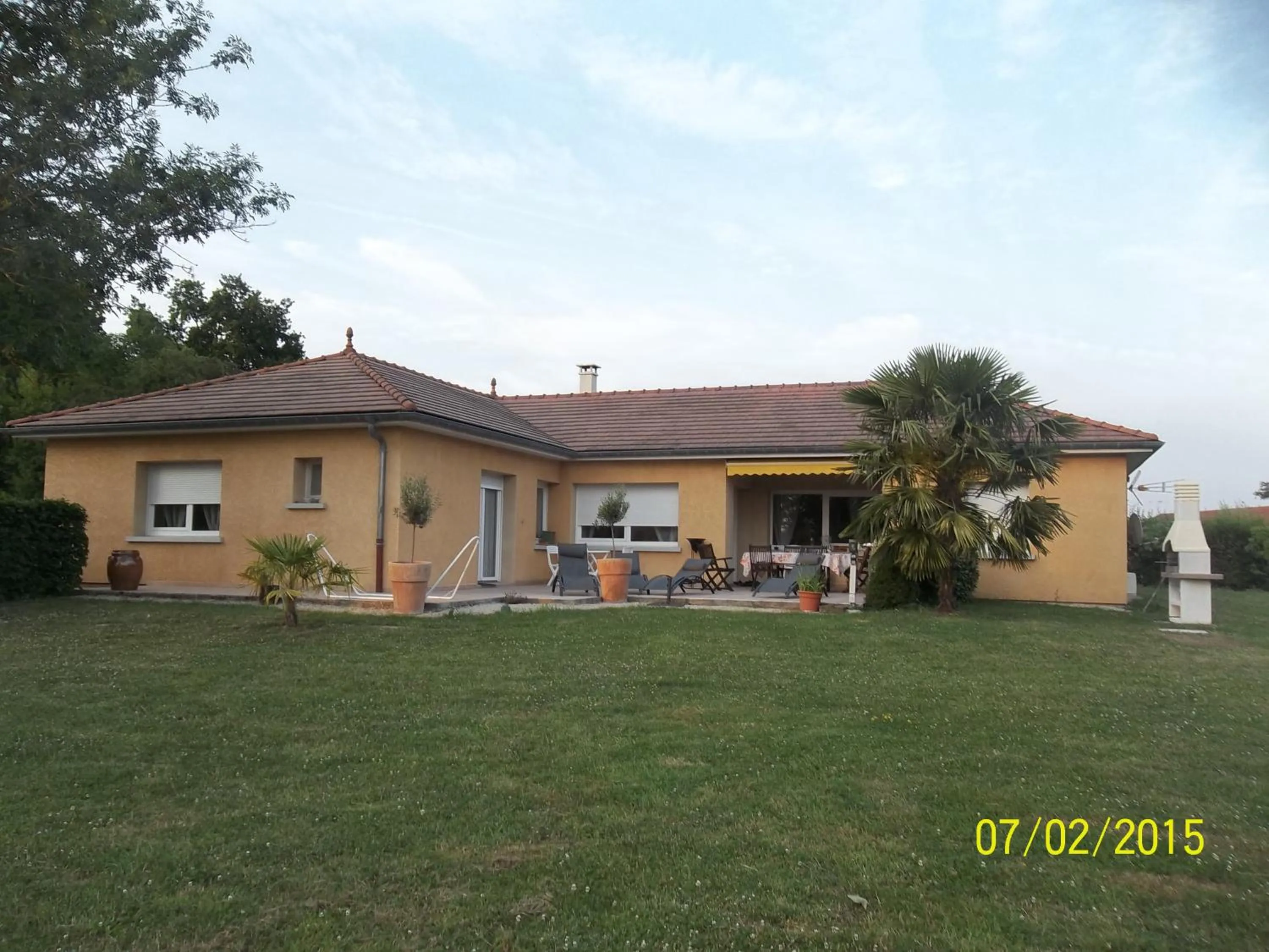 Property building in Alaguyauder la chambre