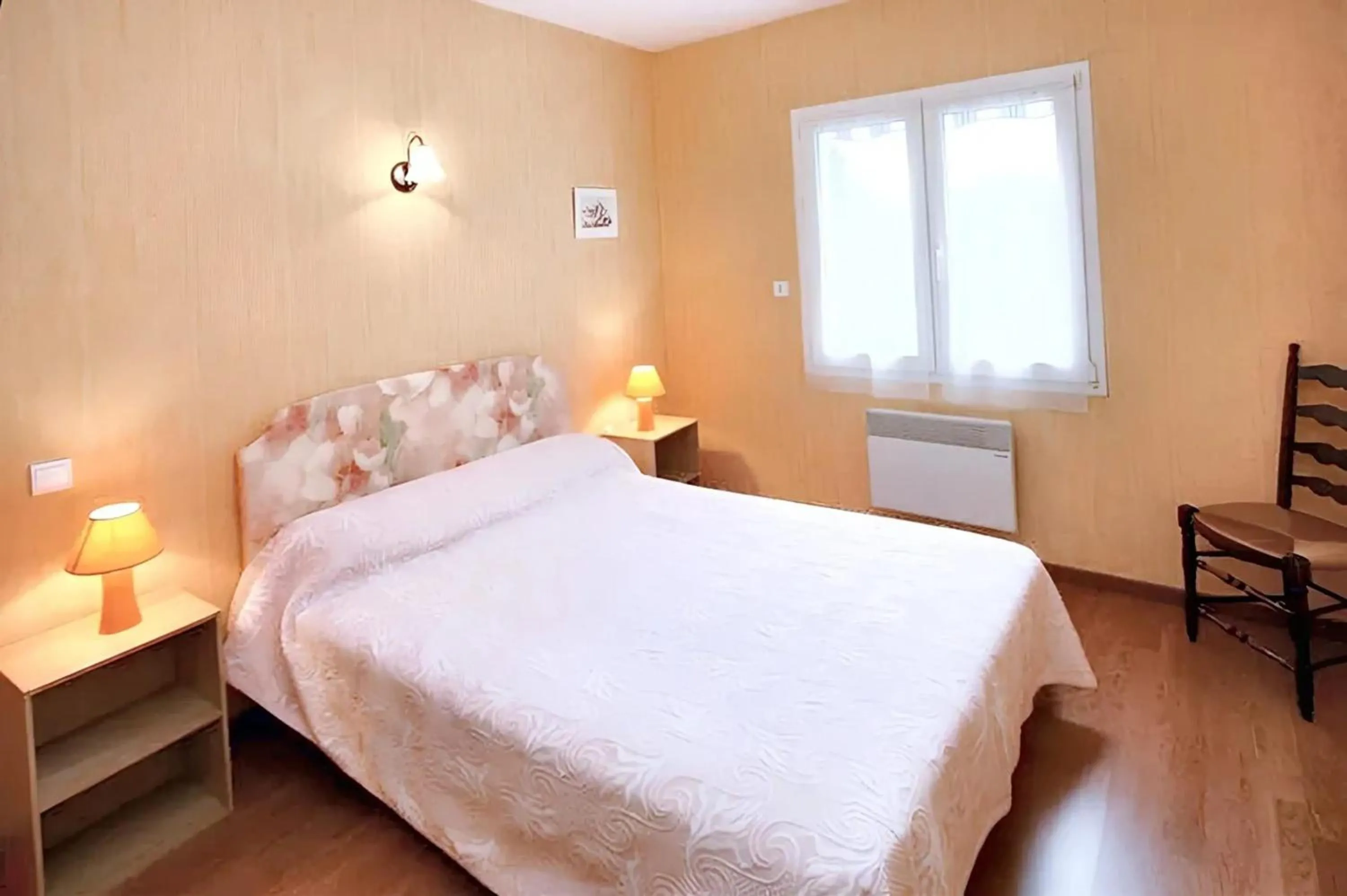 Photo of the whole room, Bed in Villa de charme, Sarlat-la-Canéda, jardin
