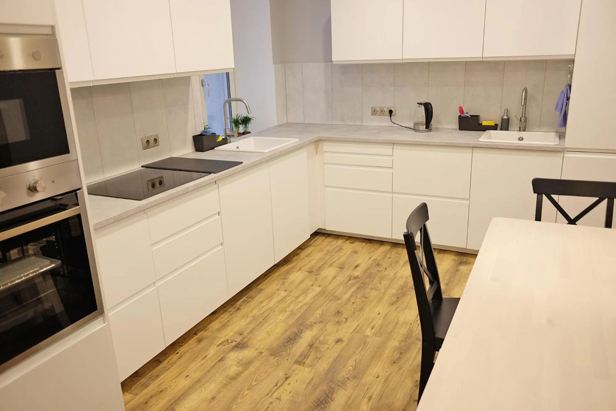 Kitchen or kitchenette in Hotel Saida - quality hostel