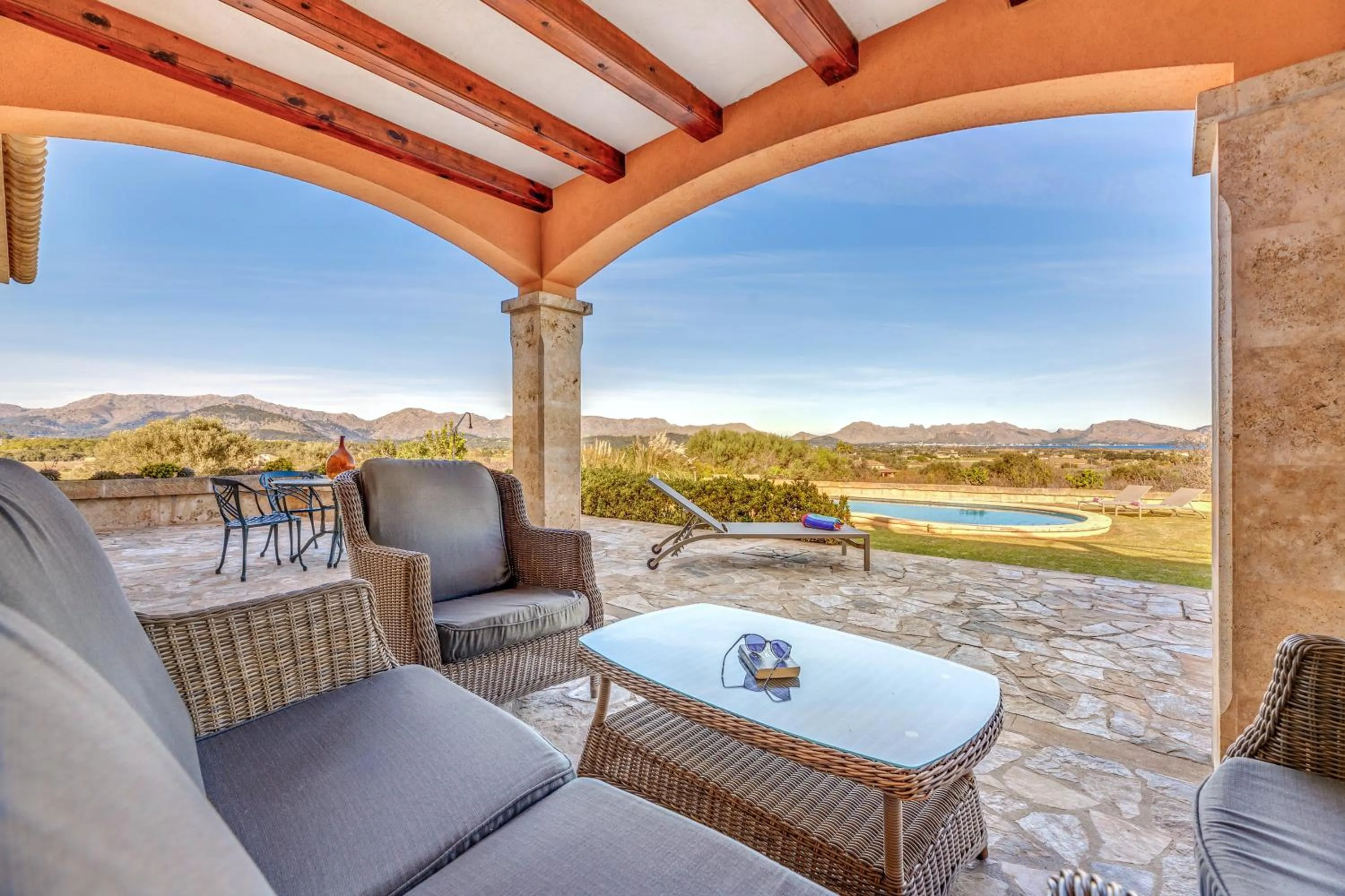Property building in Es Coster de Na Llusia