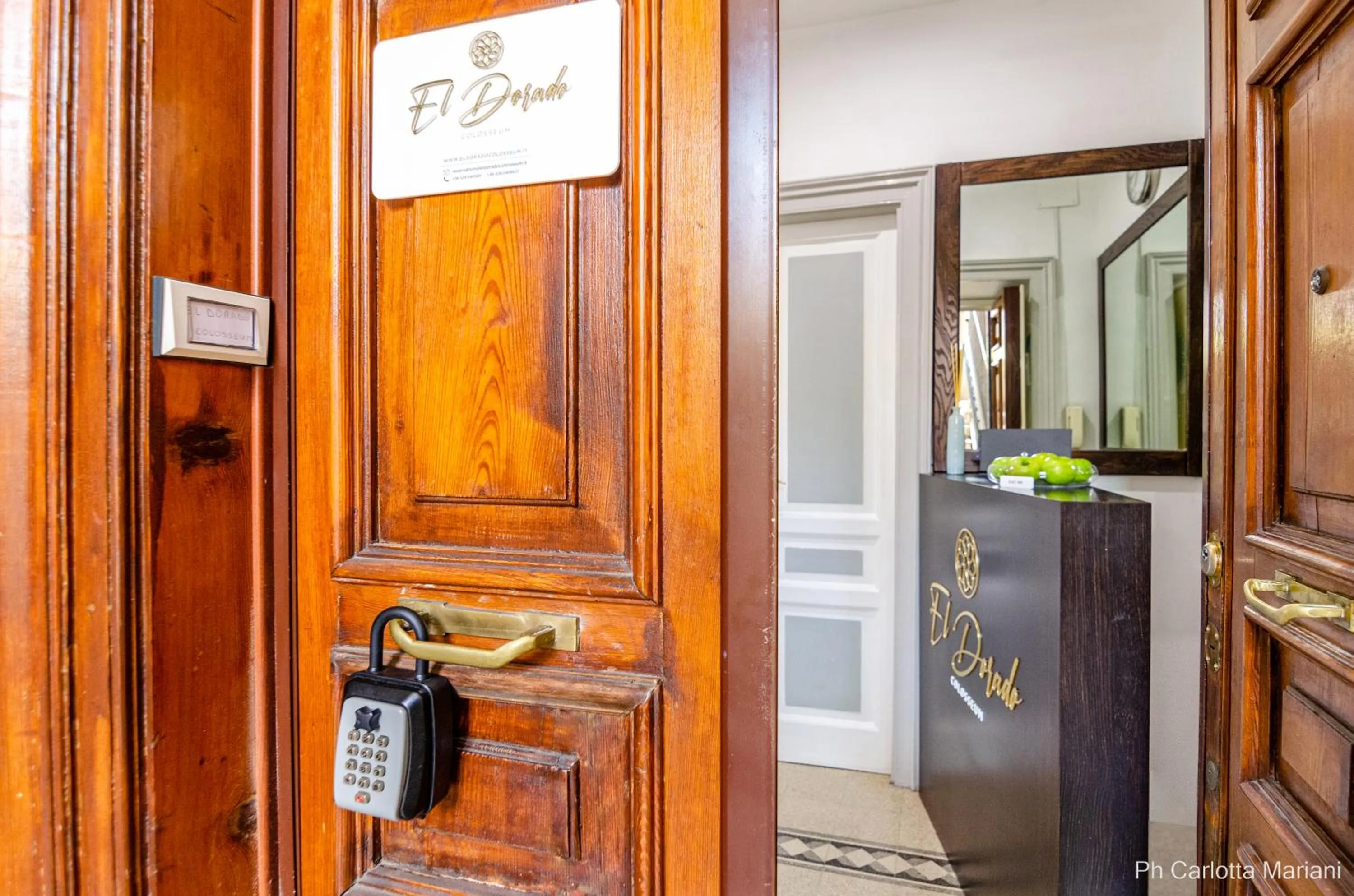 Facade/entrance in El Dorado Colosseum