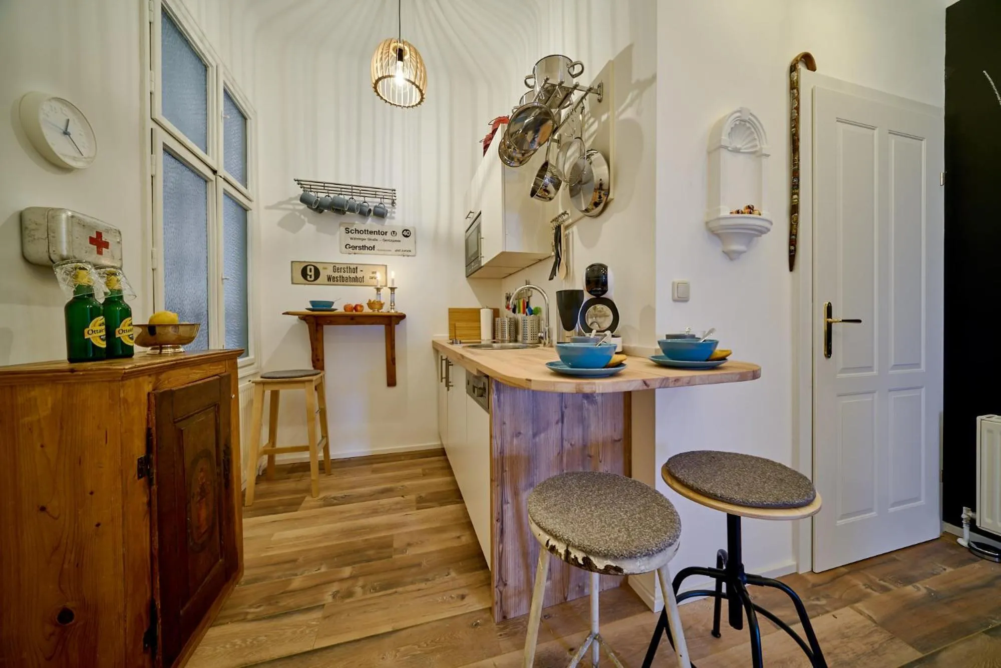 Three-Bedroom Apartment in Leuhusen Collection Vienna, Wien
