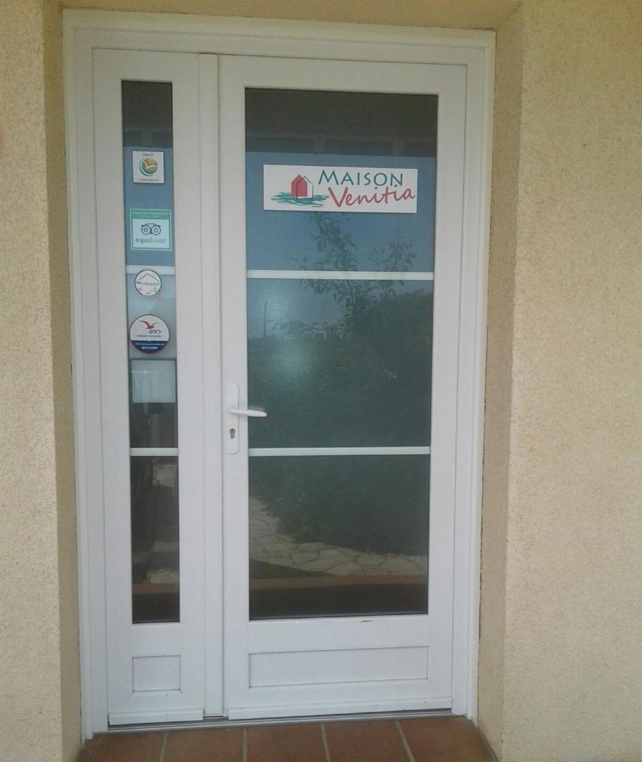 Logo/Certificate/Sign in Maison VENITIA