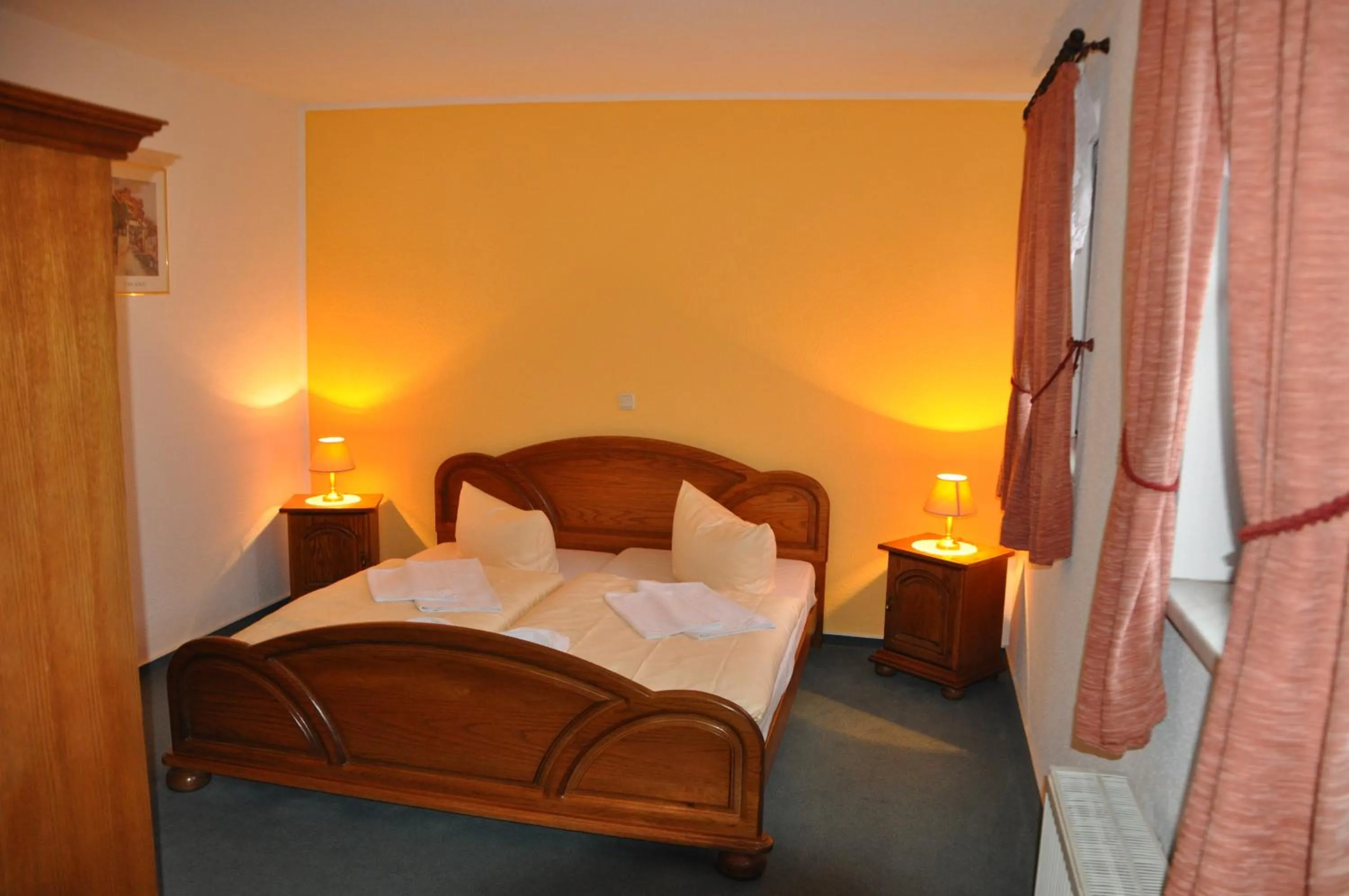 Photo of the whole room, Bed in Hotel-Restaurant Elsterblick