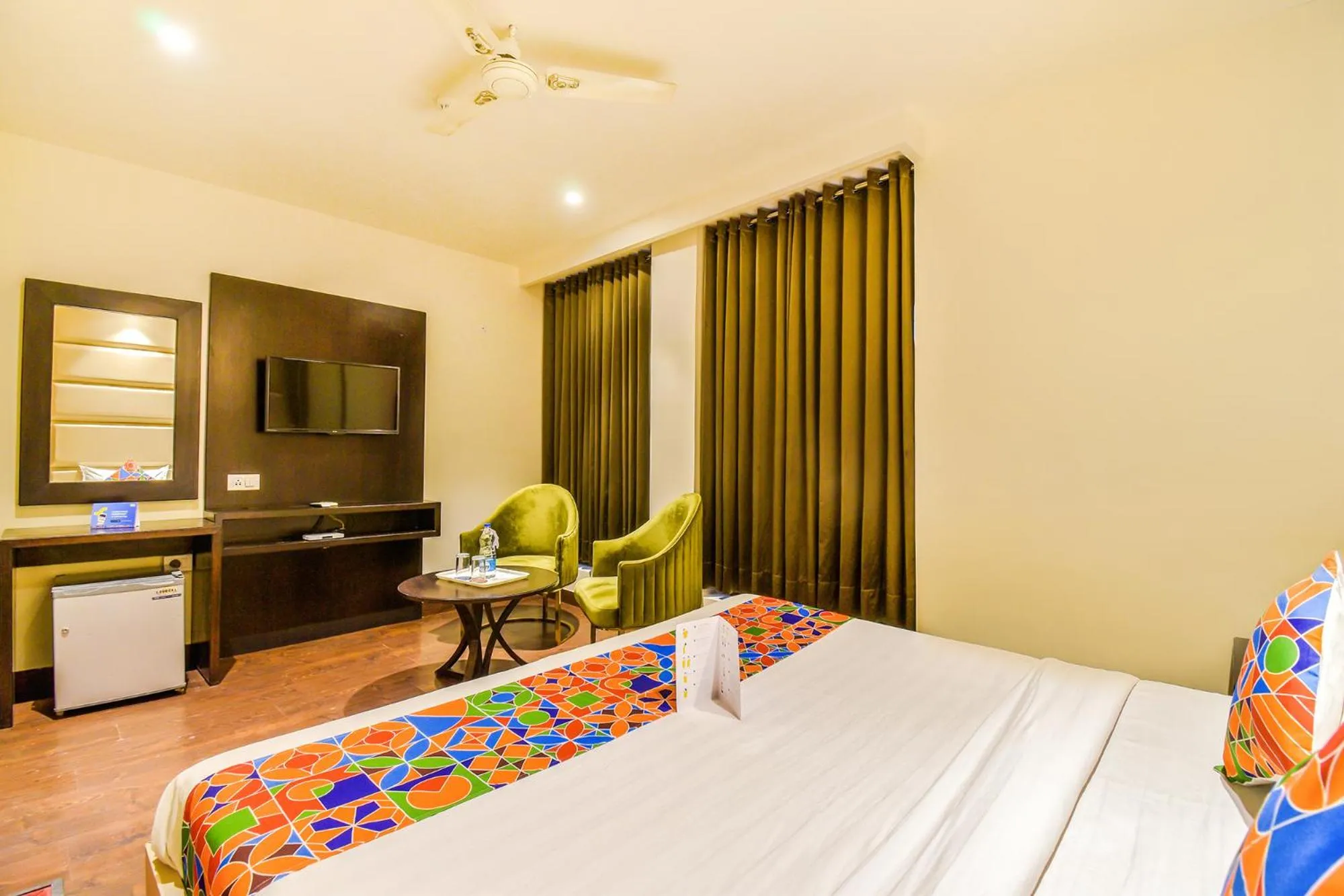 Bedroom, Bed in Hotel Le Golden