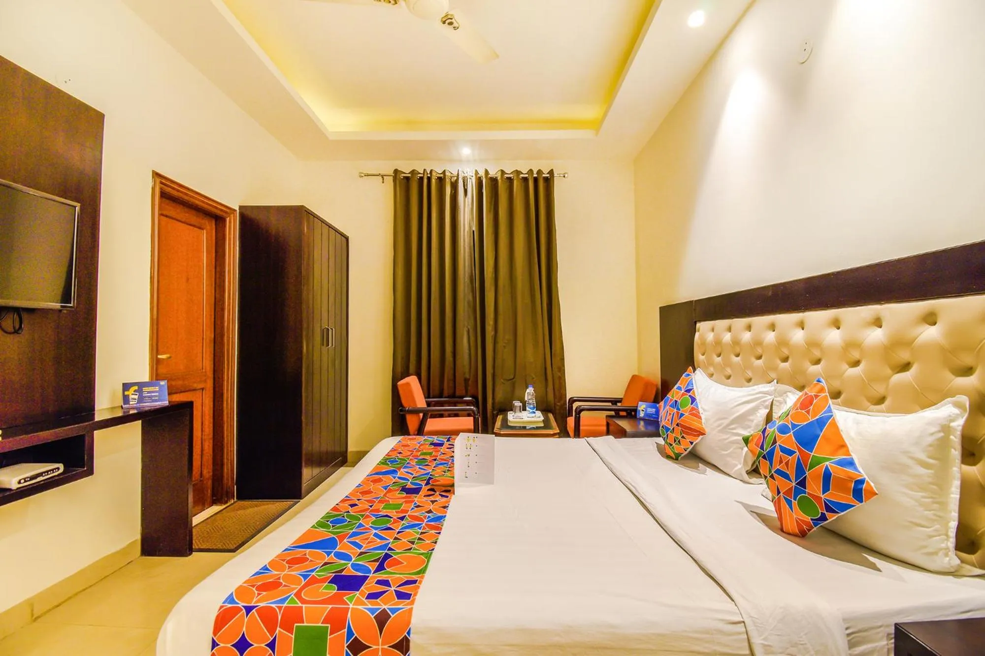 Bedroom, Bed in Hotel Le Golden