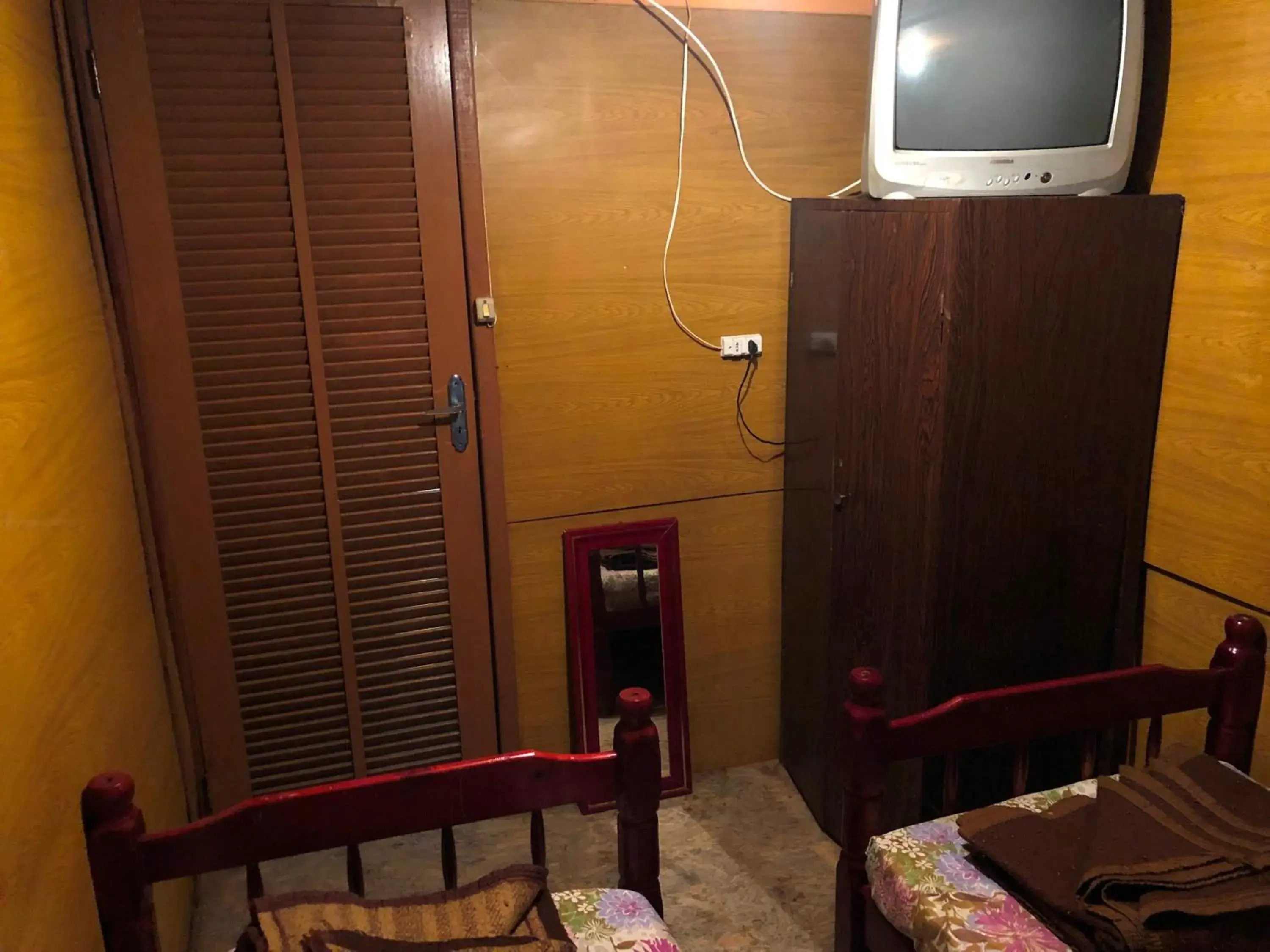 Budget Twin Room in Hospedaria Nossa Senhora da Glória Budget Twin Room in Hospedaria Nossa Senhora da Glória