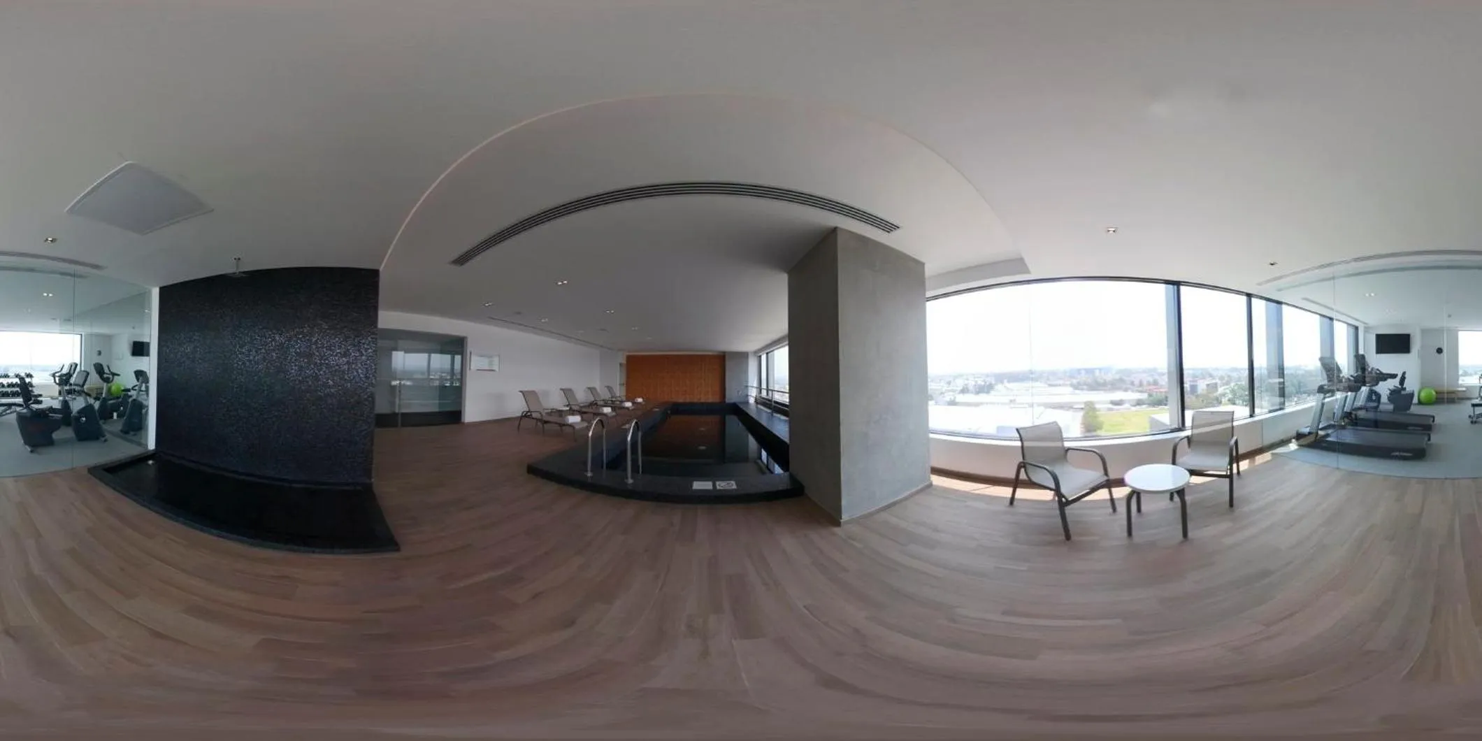 Swimming pool in Fiesta Inn Parque Puebla