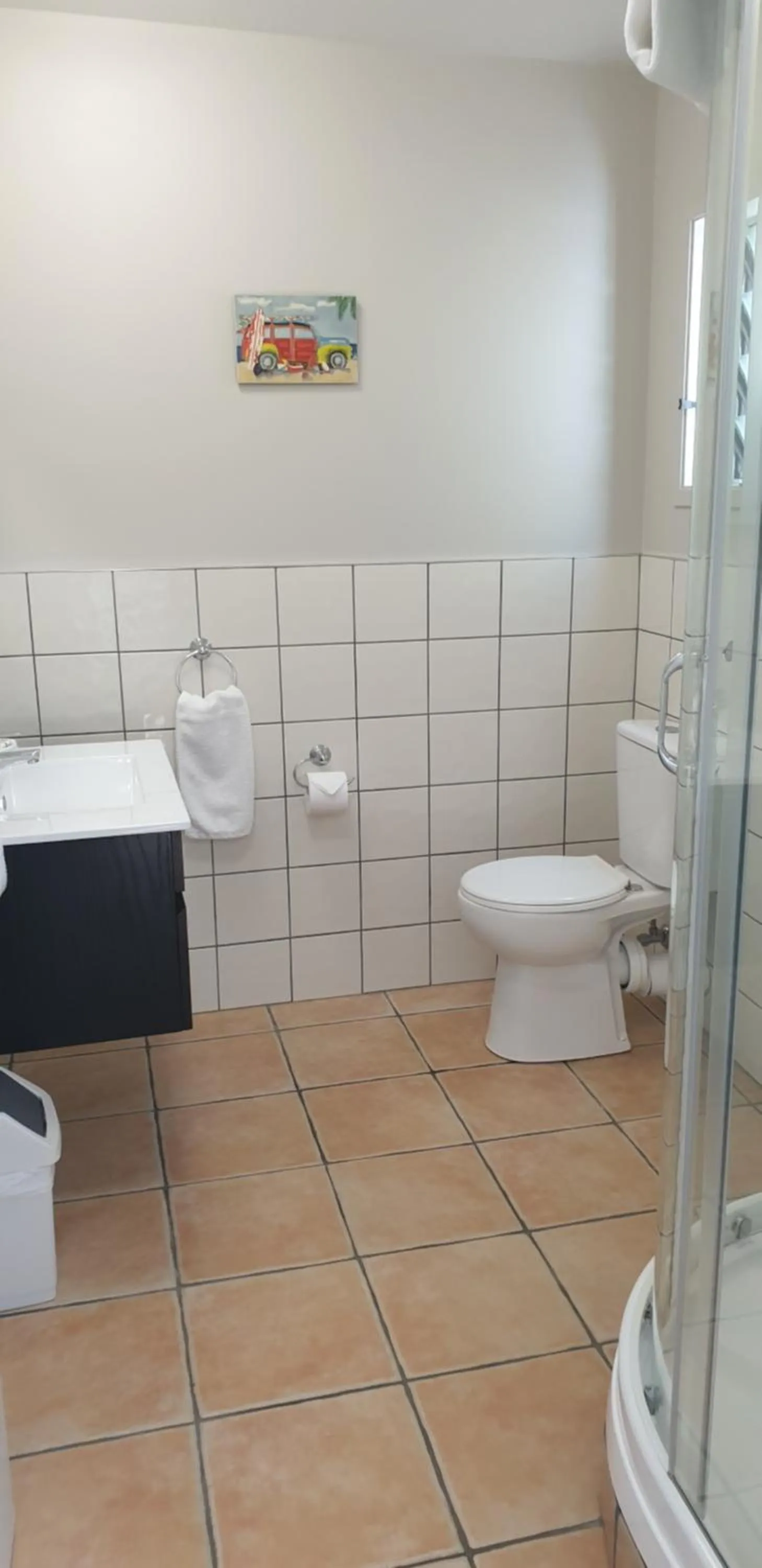 Bathroom in Whangaroa Lodge Motel