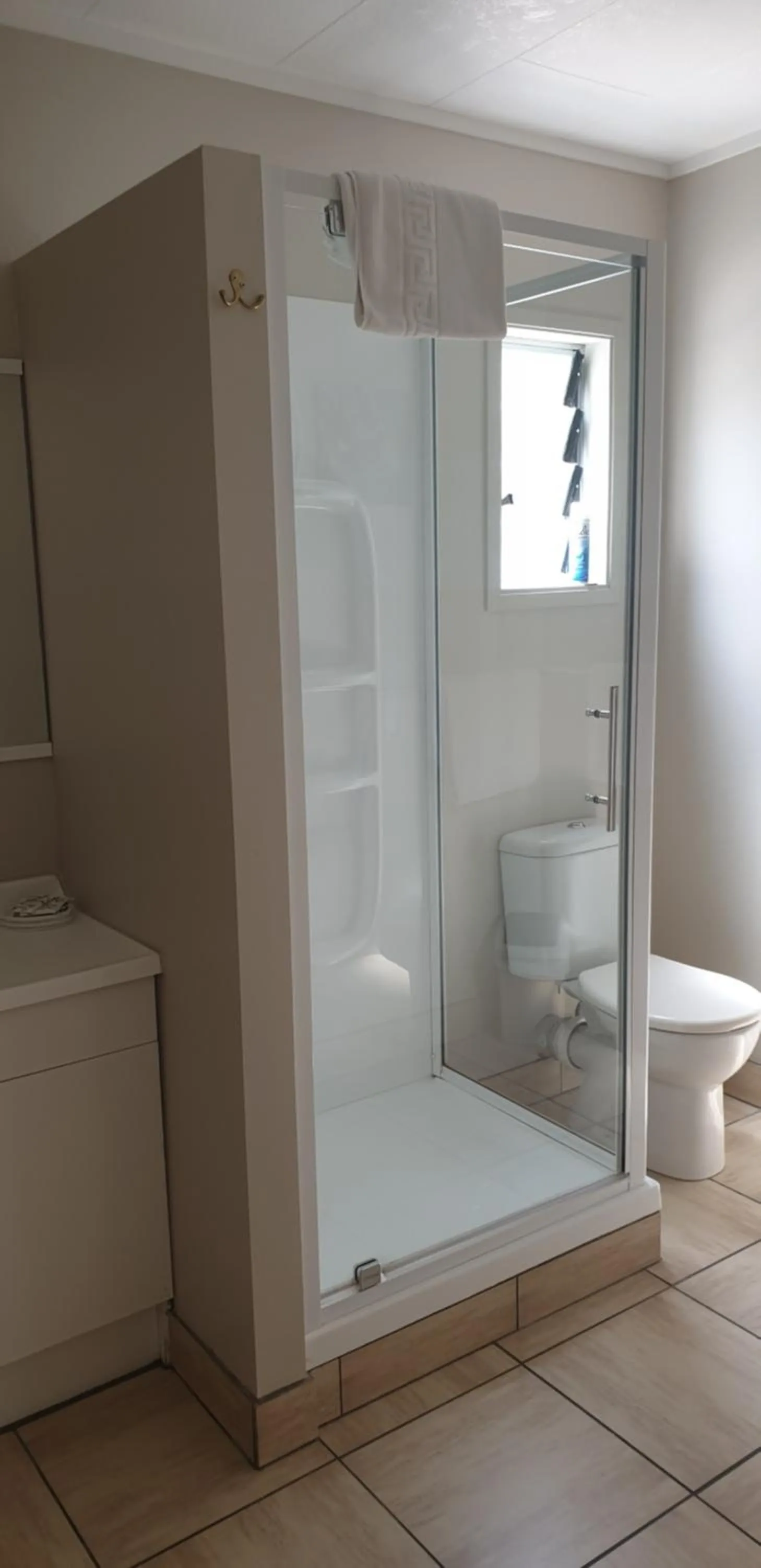 Bathroom in Whangaroa Lodge Motel