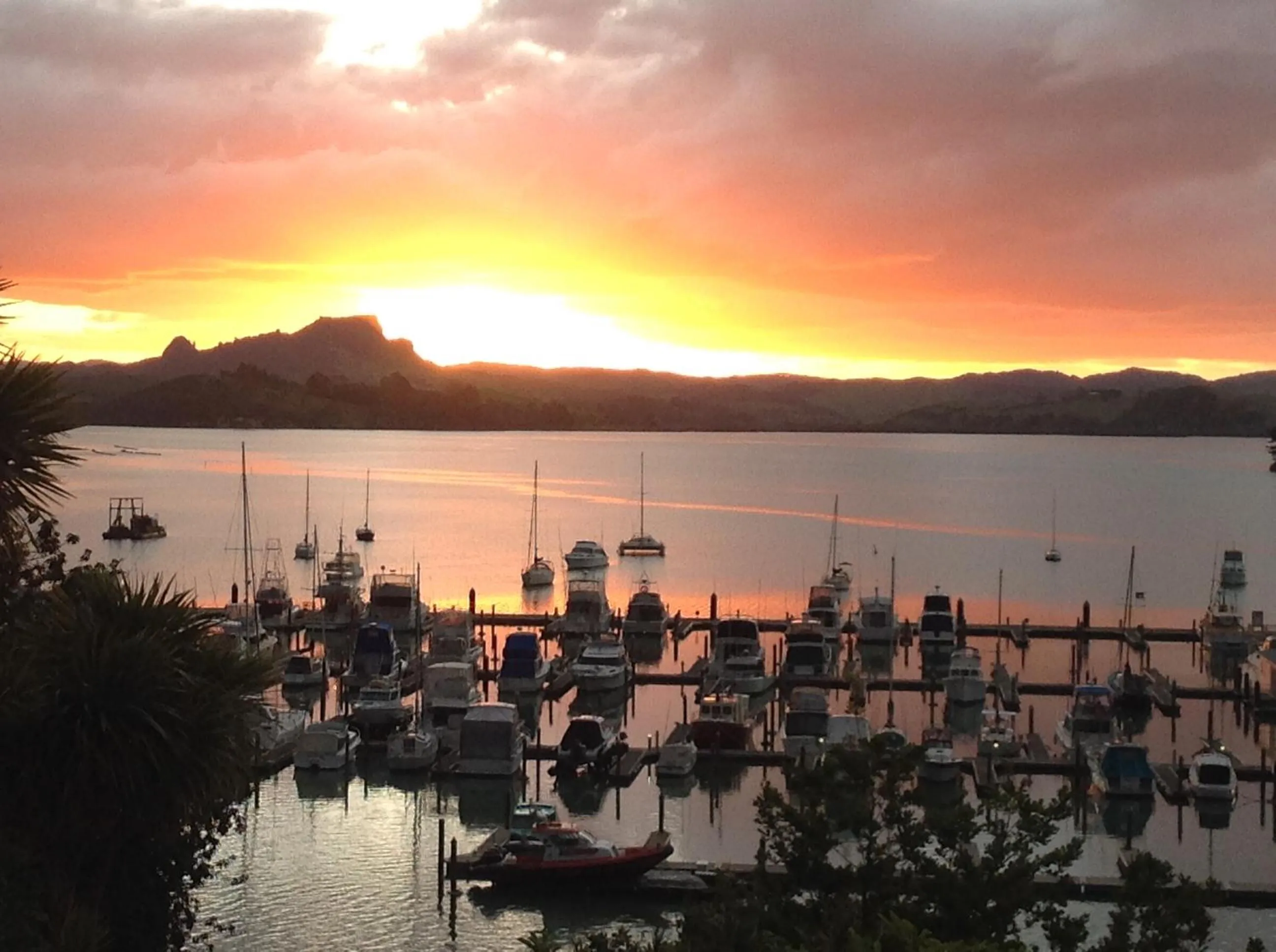 Sunset in Whangaroa Lodge Motel