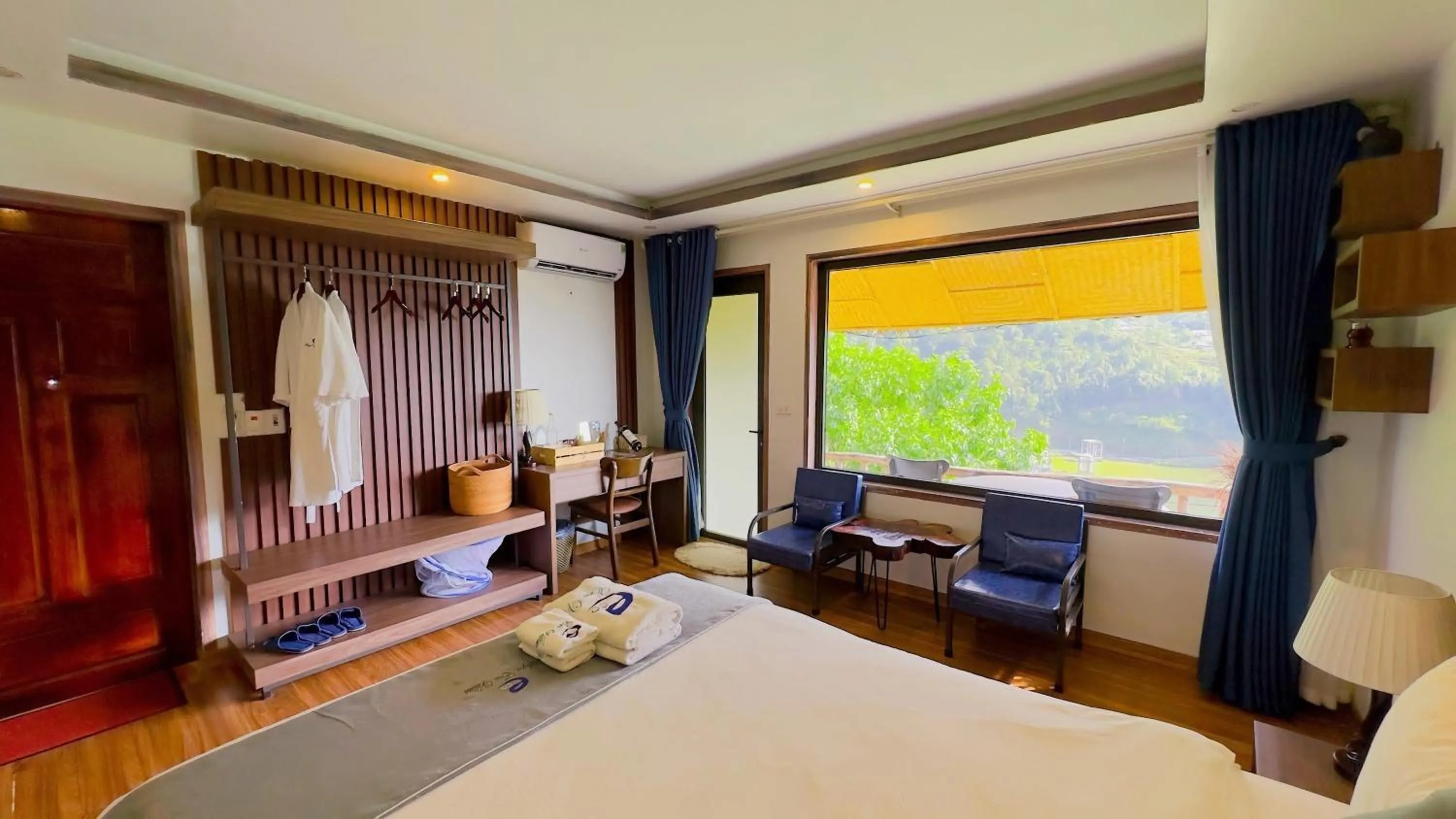 Photo of the whole room, Bed in Sapa Eco Villas & Spa