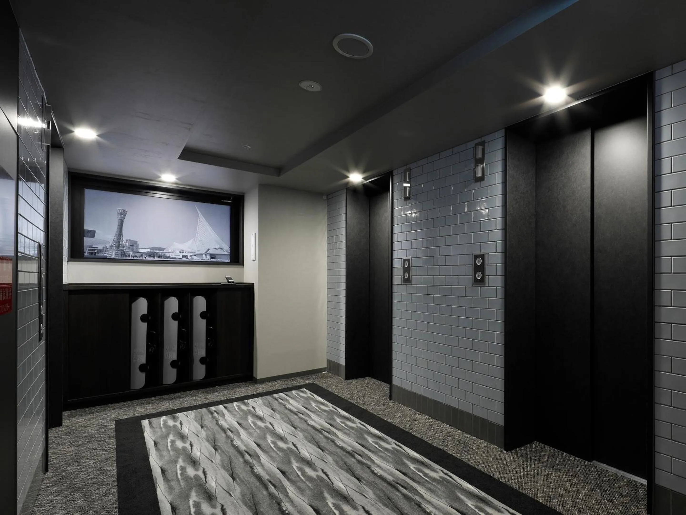 elevator in Sotetsu Fresa Inn Kobe Sannomiya