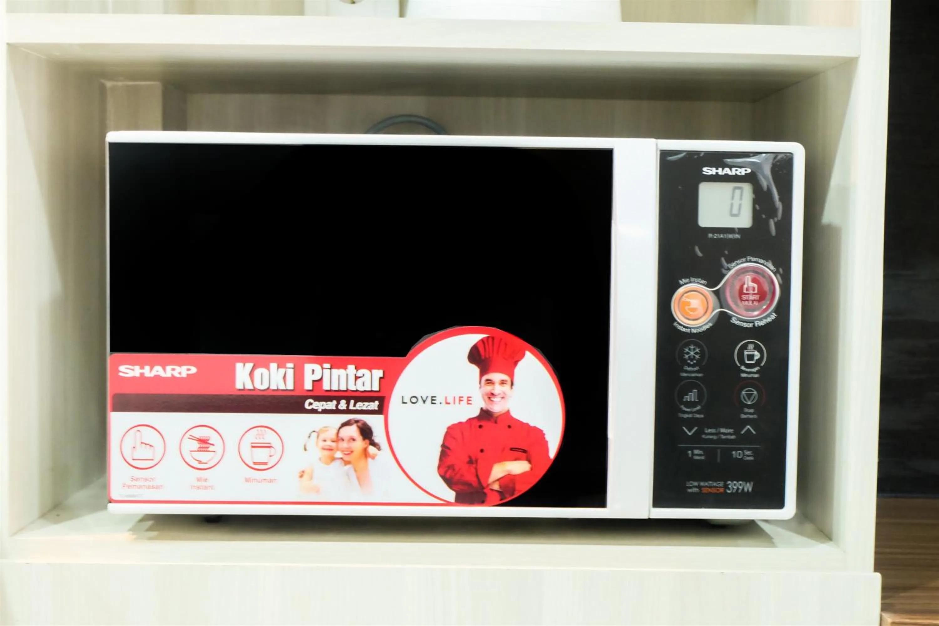 Studio Room Azalea Suites Apartment By Travelio