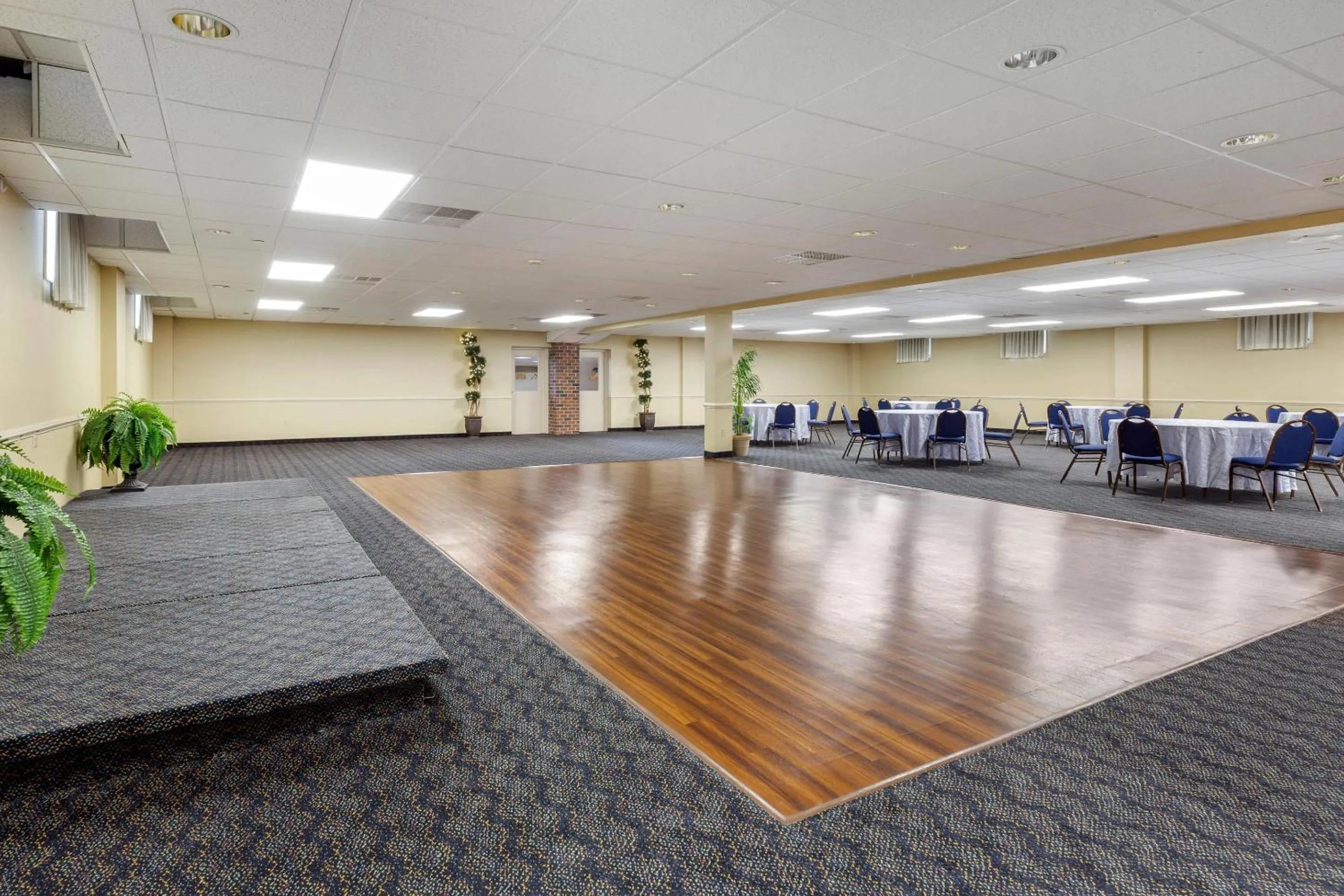 Meeting/conference room in Comfort Inn Aikens Center