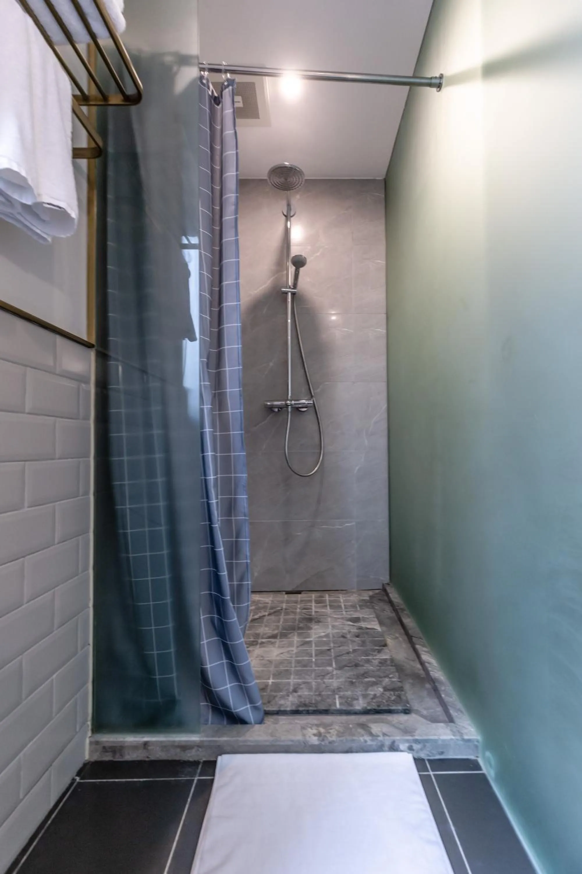 Bathroom in Cheng Zhai