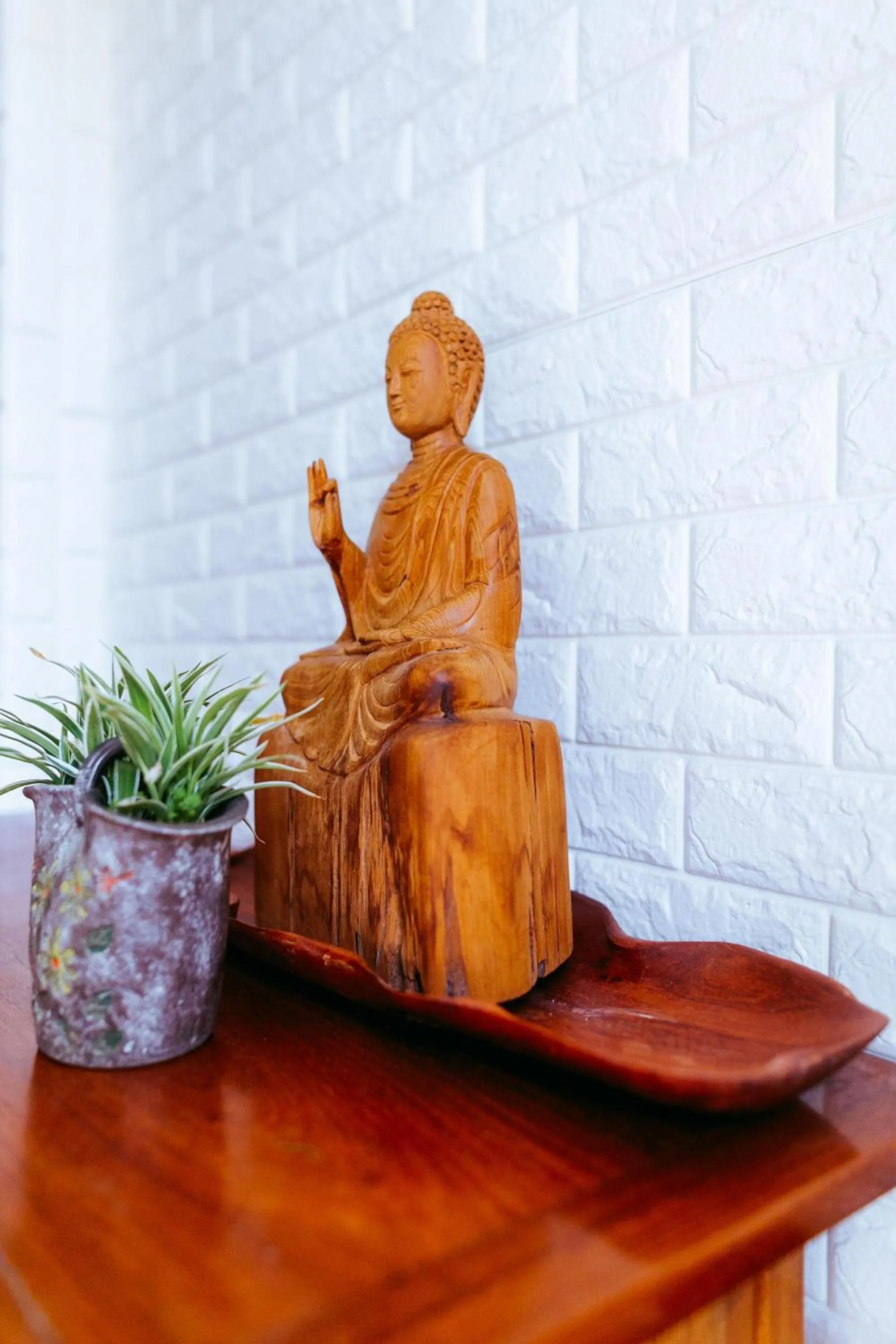 Decorative detail in Kota's House Homestay