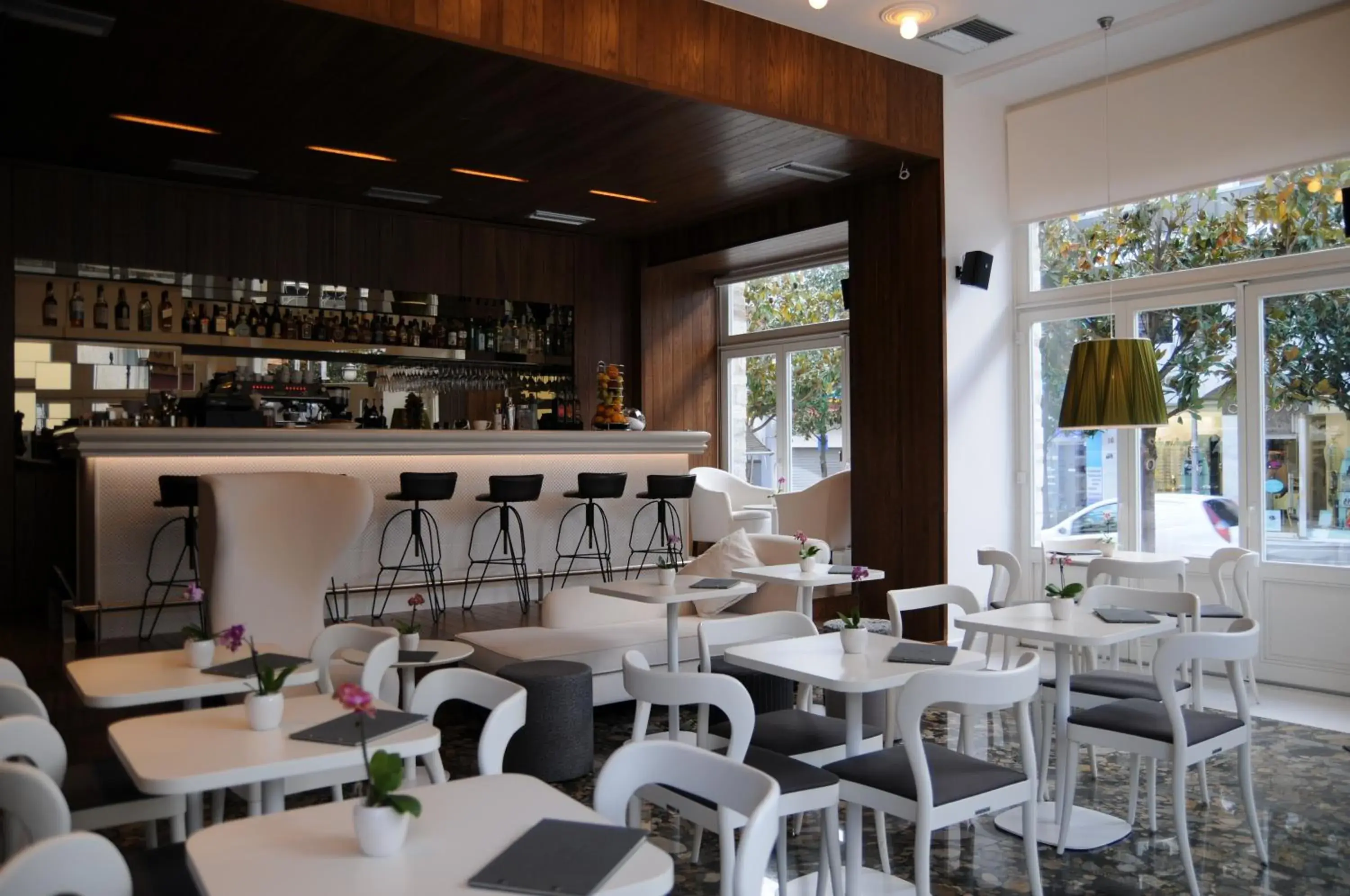 Lounge or bar in Hotel Metropolis Lounge or bar in Hotel Metropolis