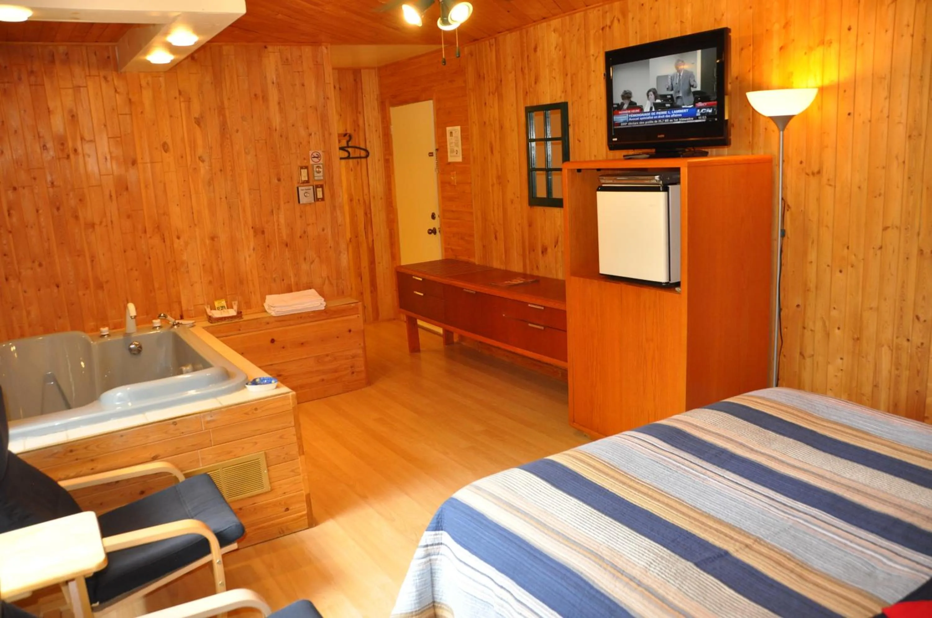 Spa and wellness centre/facilities, Bed in Le Boisé du Lac