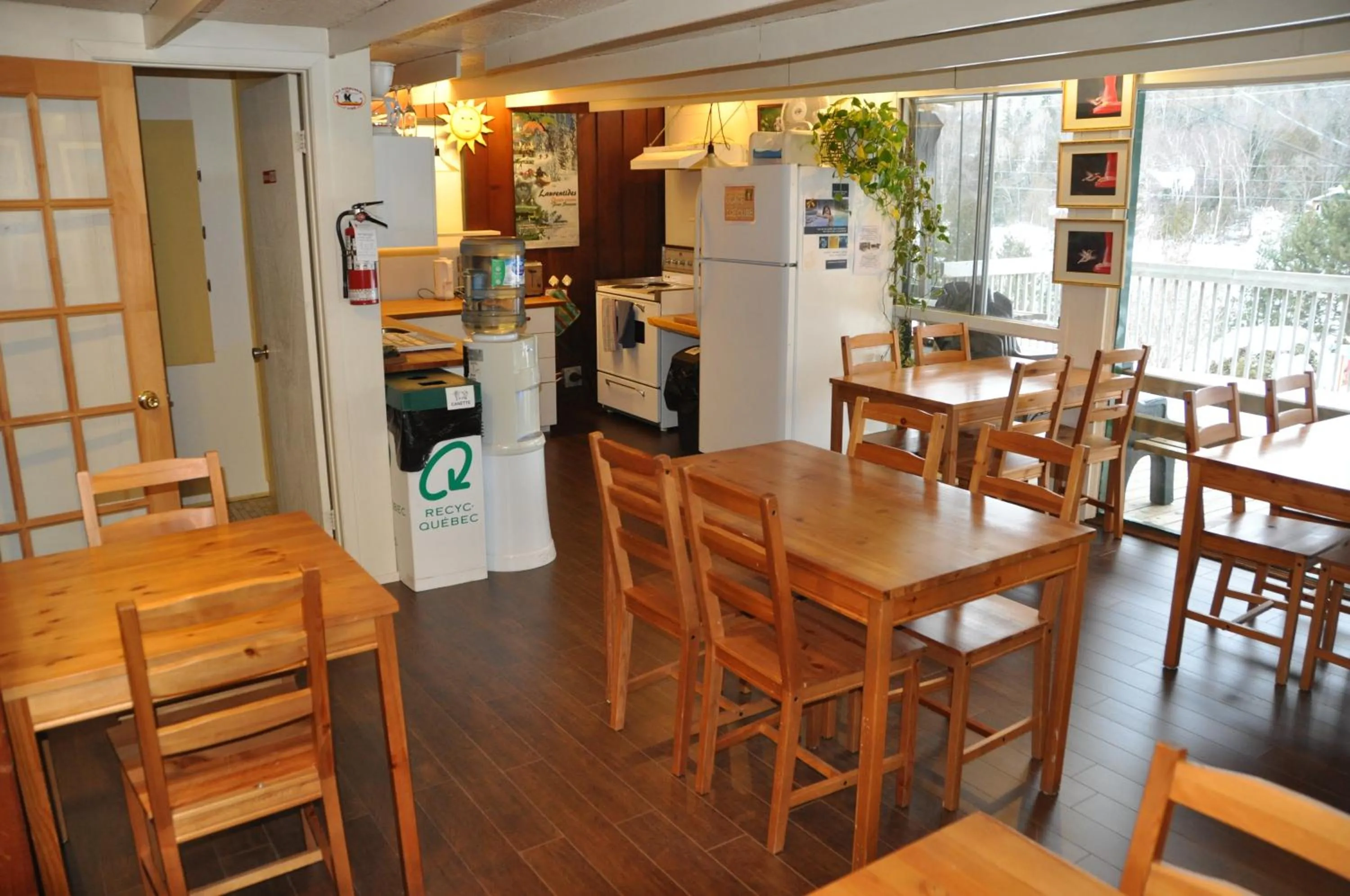 Kitchen or kitchenette in Le Boisé du Lac