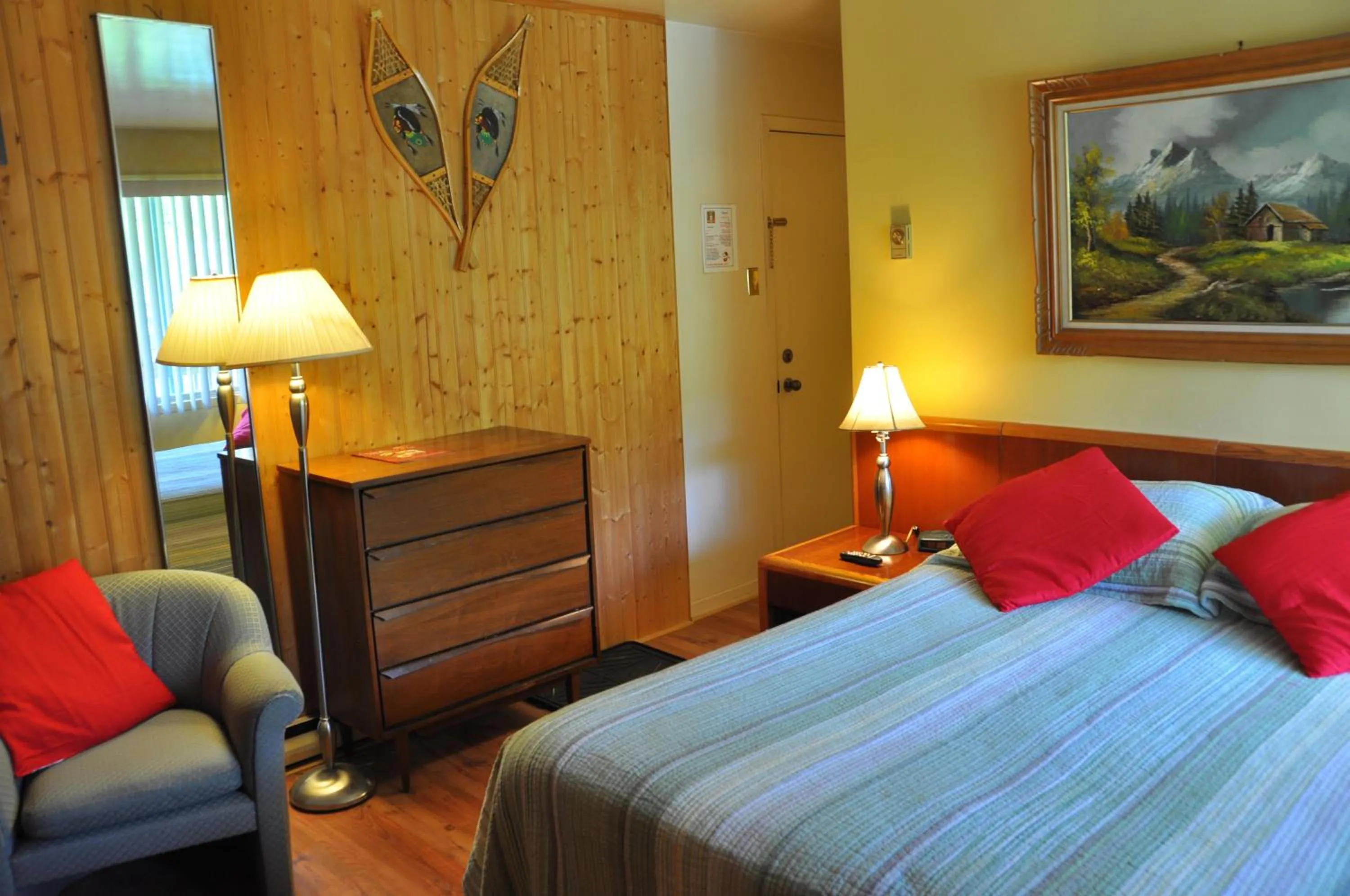 Photo of the whole room, Bed in Le Boisé du Lac