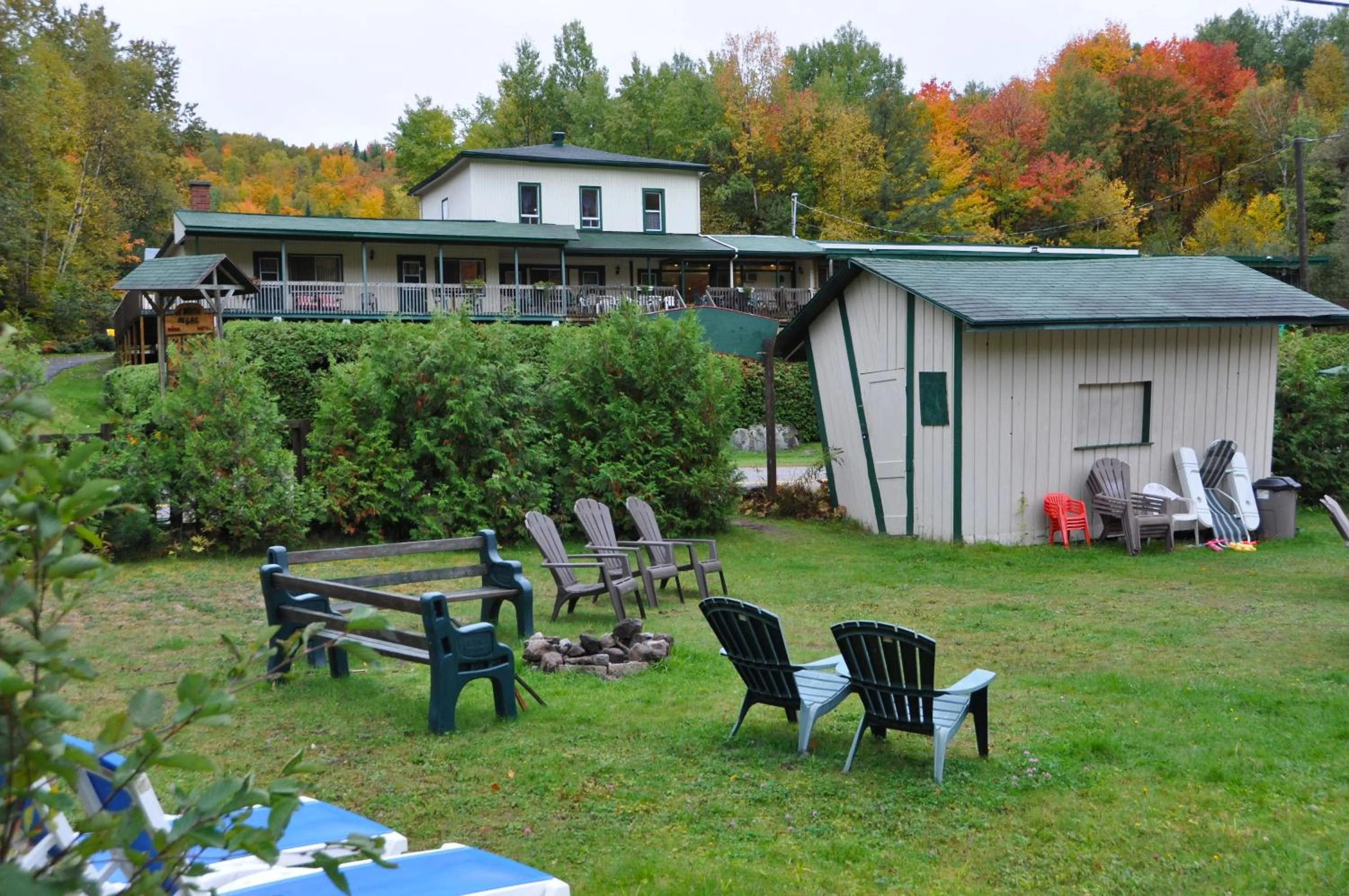 Property building in Le Boisé du Lac