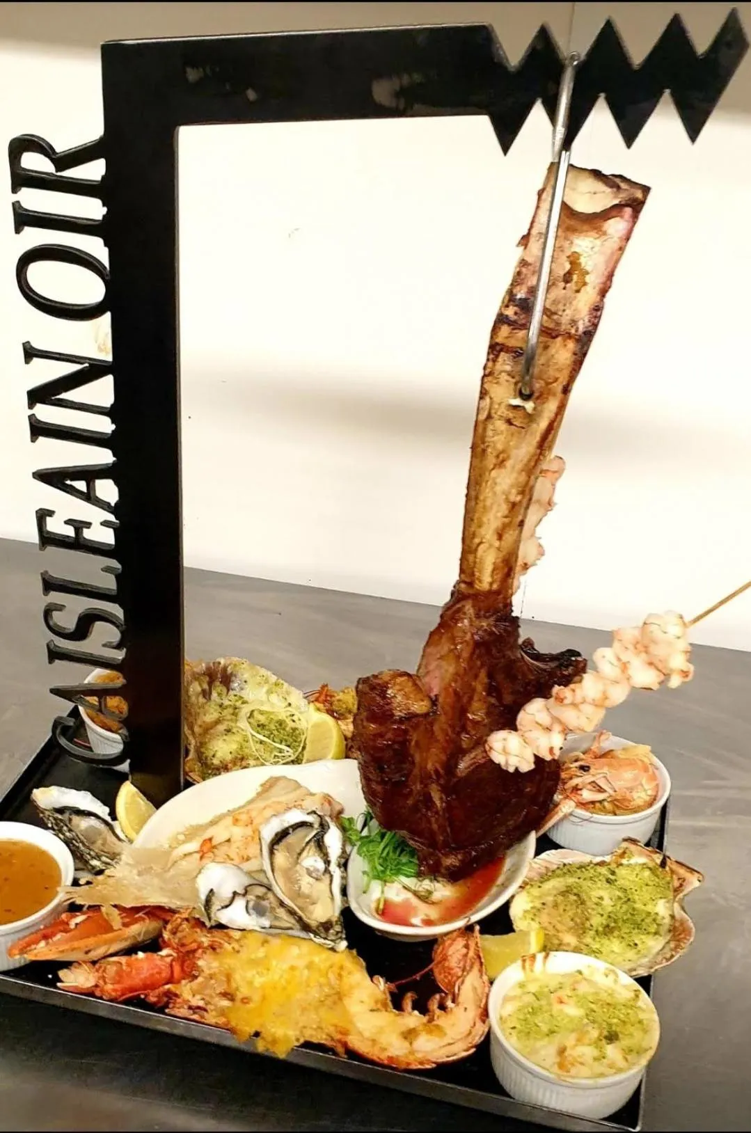 Restaurant/places to eat in Caisleain Oir Hotel