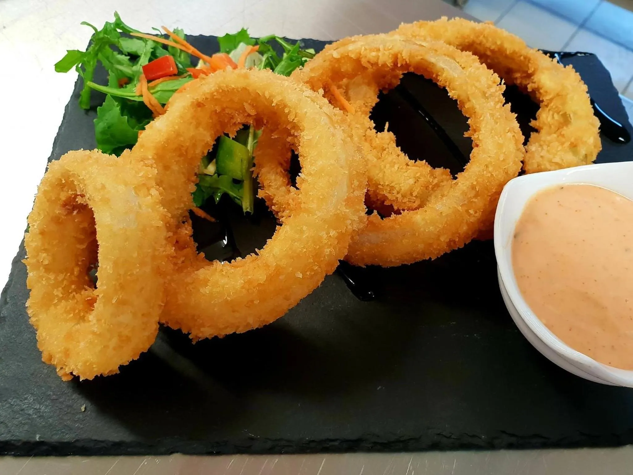 Restaurant/places to eat in Caisleain Oir Hotel