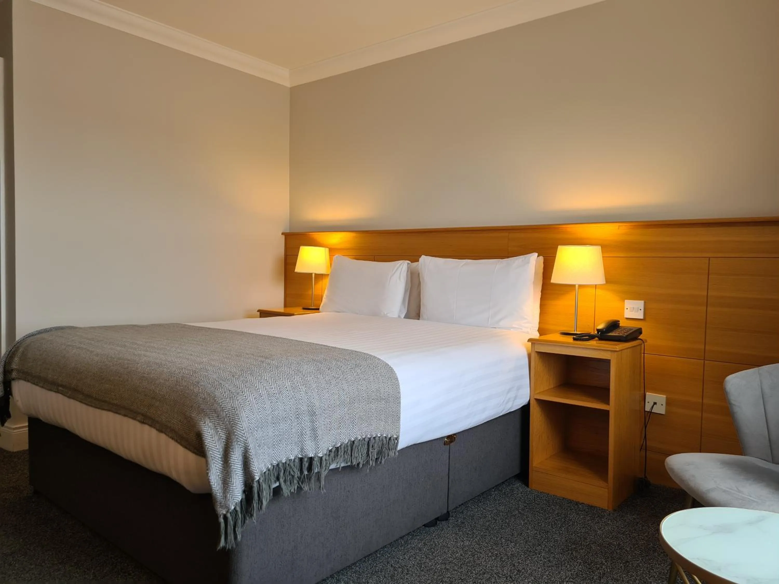 Bed in Caisleain Oir Hotel