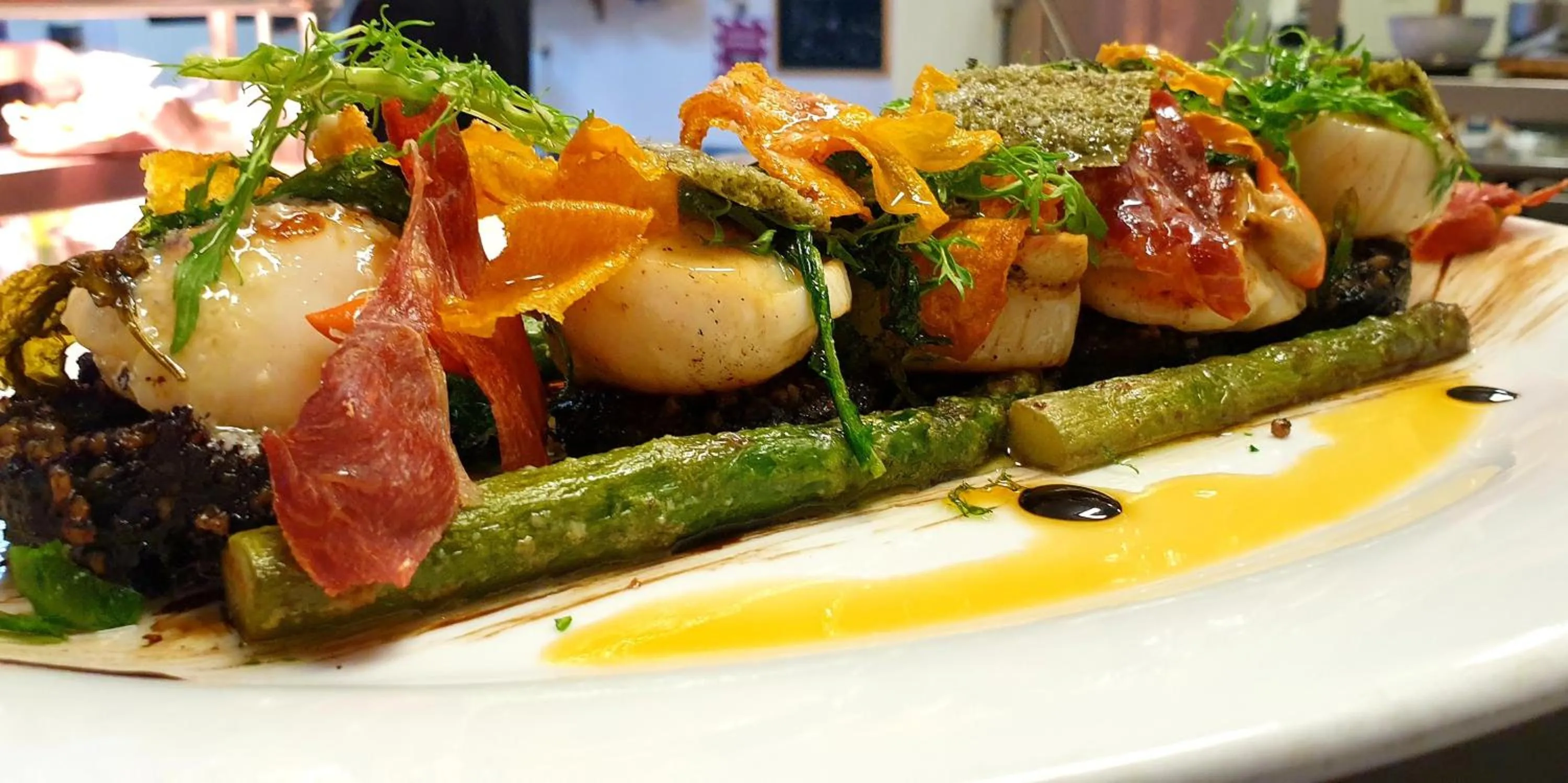 Restaurant/places to eat in Caisleain Oir Hotel