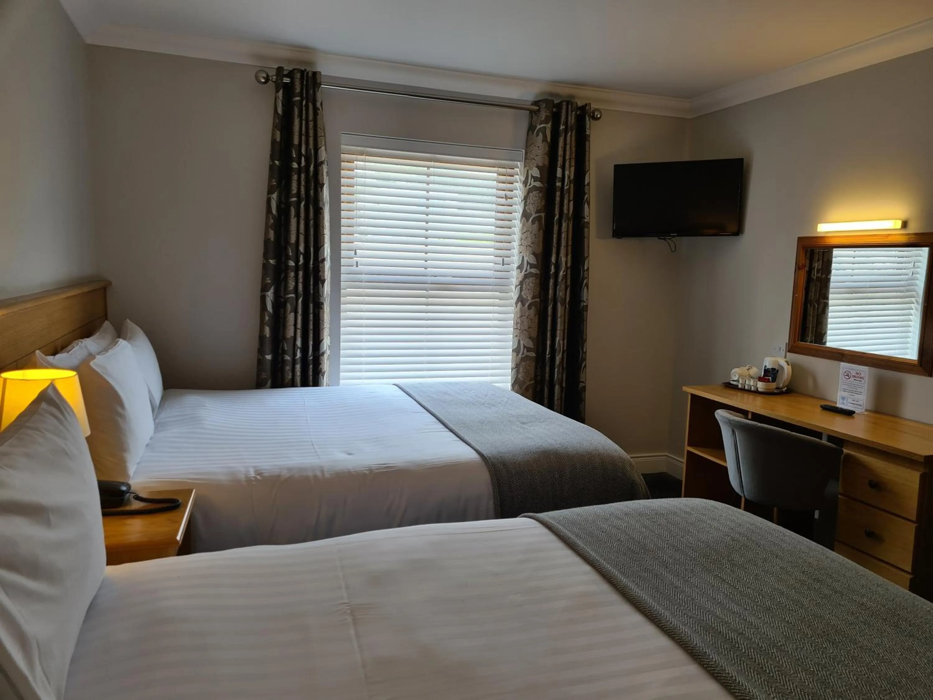 Bed in Caisleain Oir Hotel