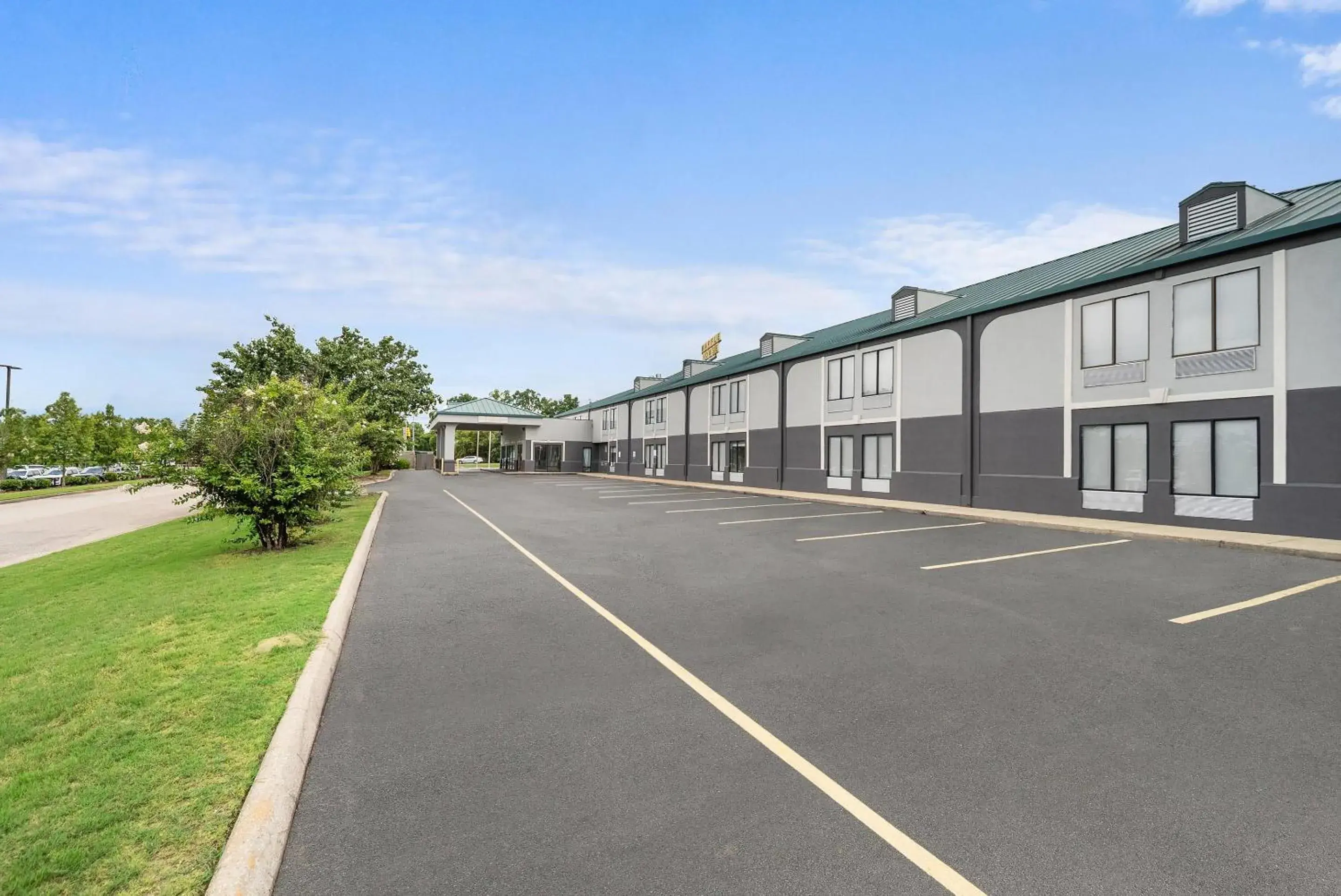 Property building in Quality Inn Auburn Campus Area I-85 Property building in Quality Inn Auburn Campus Area I-85