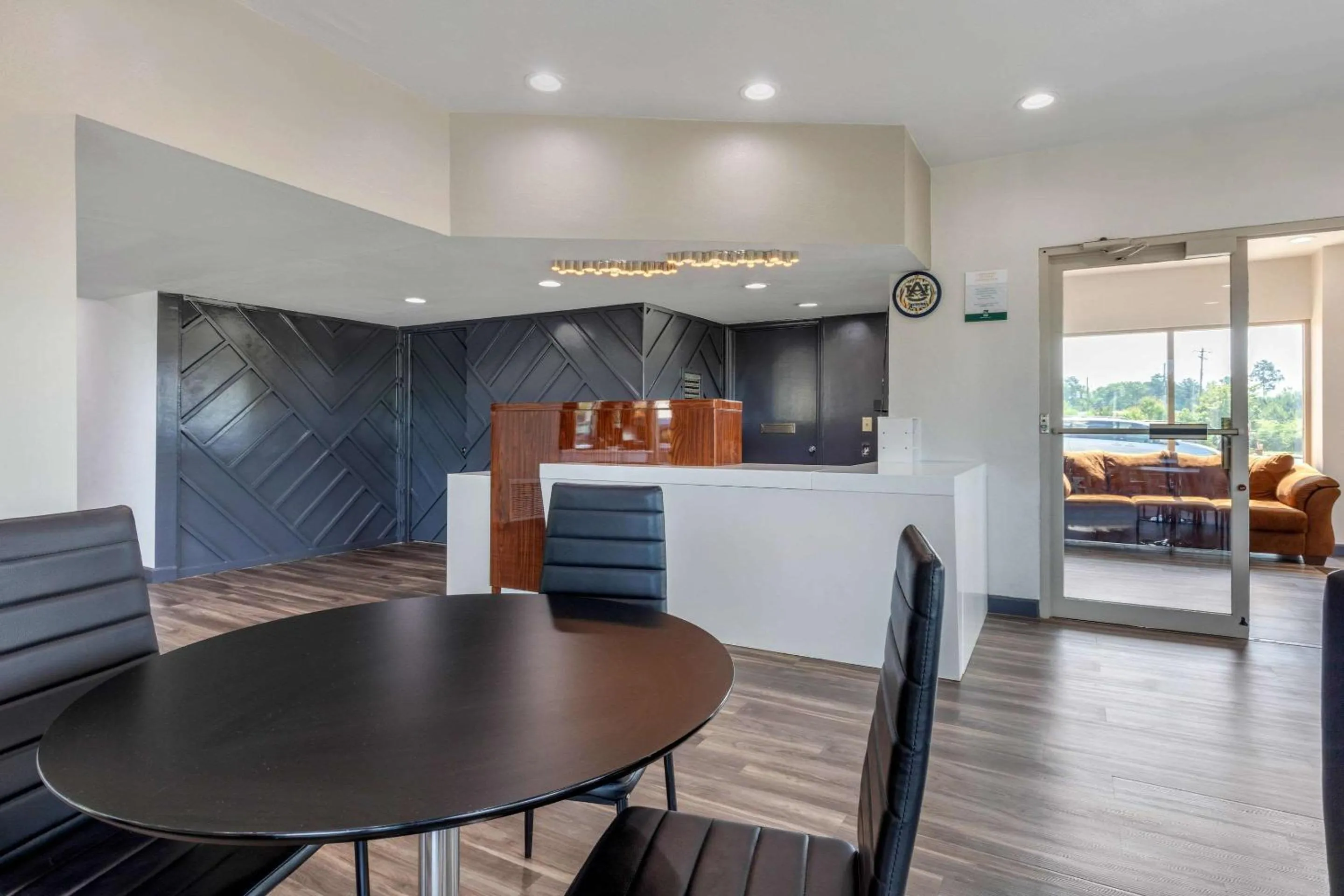 Lobby or reception in Quality Inn Auburn Campus Area I-85