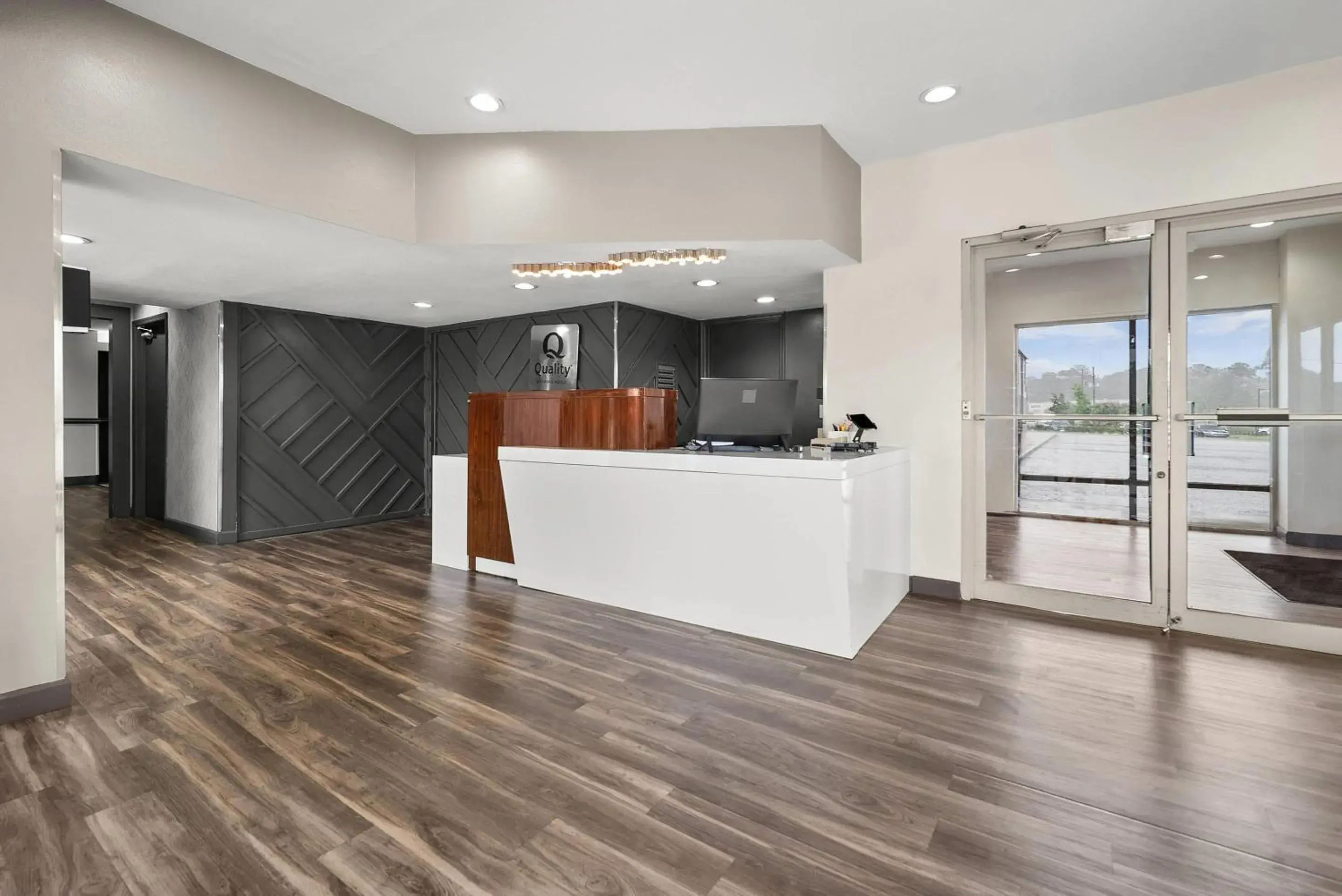 Lobby or reception in Quality Inn Auburn Campus Area I-85 Lobby or reception in Quality Inn Auburn Campus Area I-85