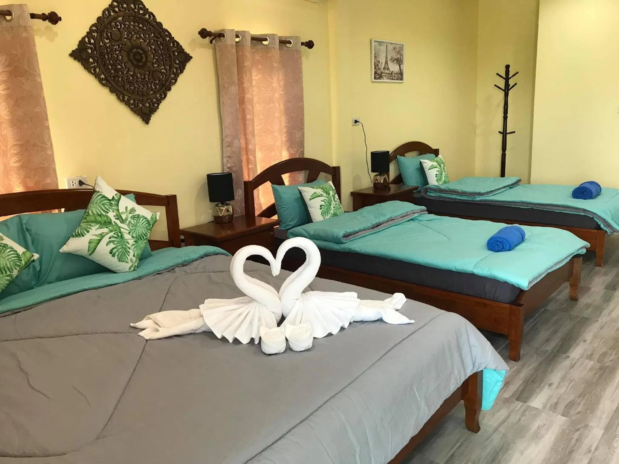 Bedroom, Bed in Sunrise Beach Kohyao Resort