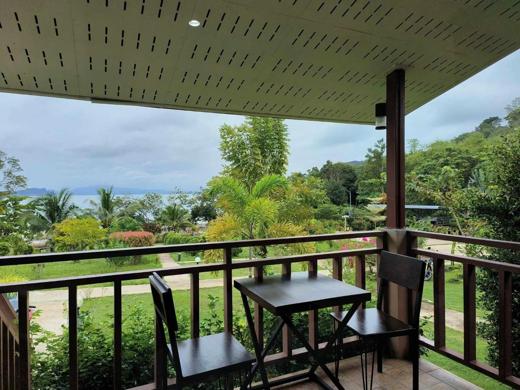 Sunrise Beach Kohyao Resort