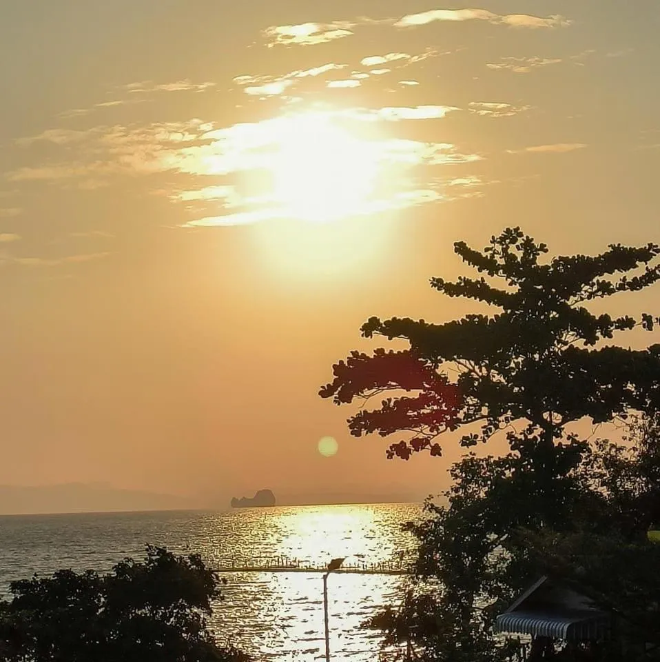 Sunrise Beach Kohyao Resort
