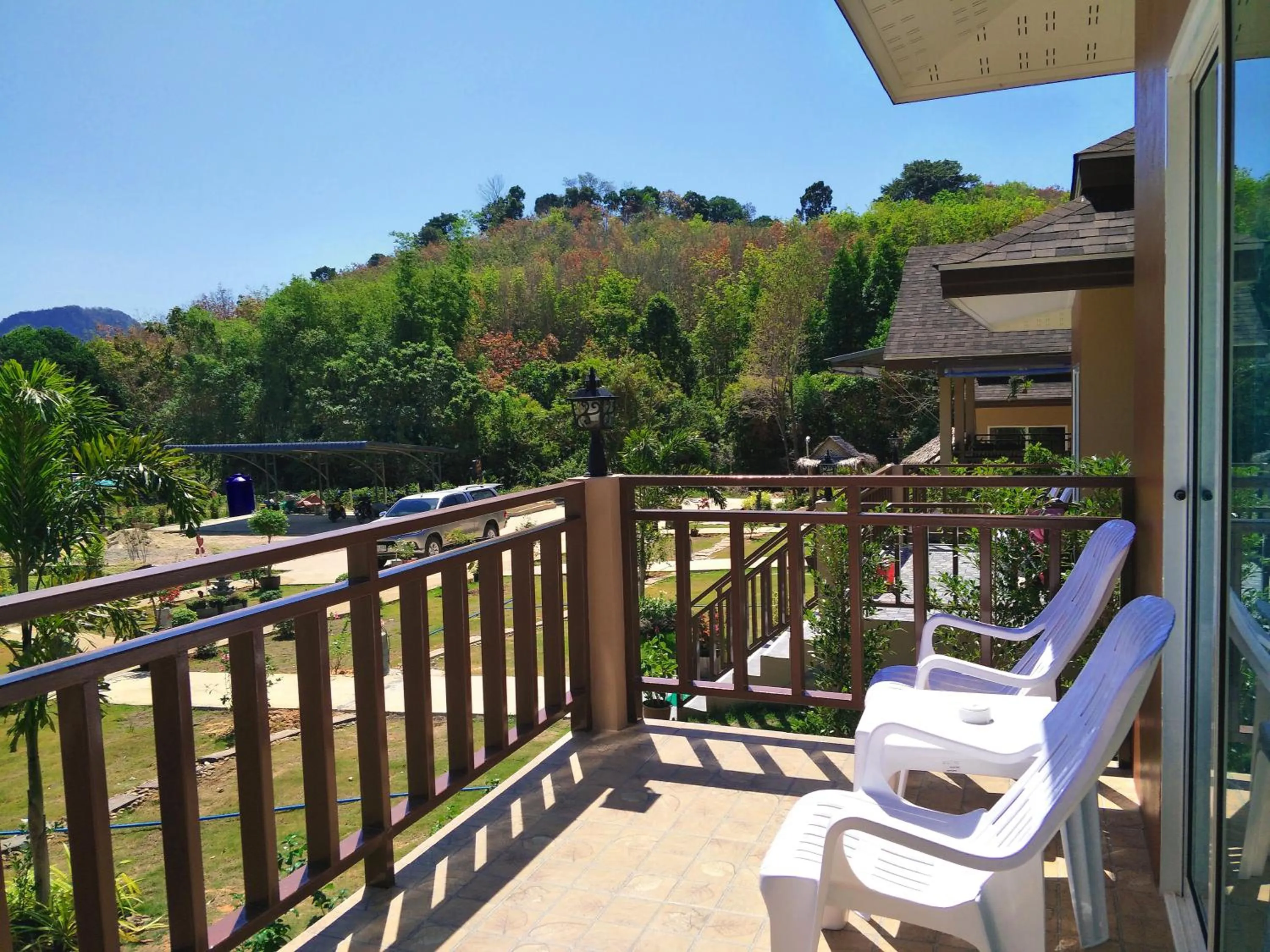 Balcony/Terrace in Sunrise Beach Kohyao Resort
