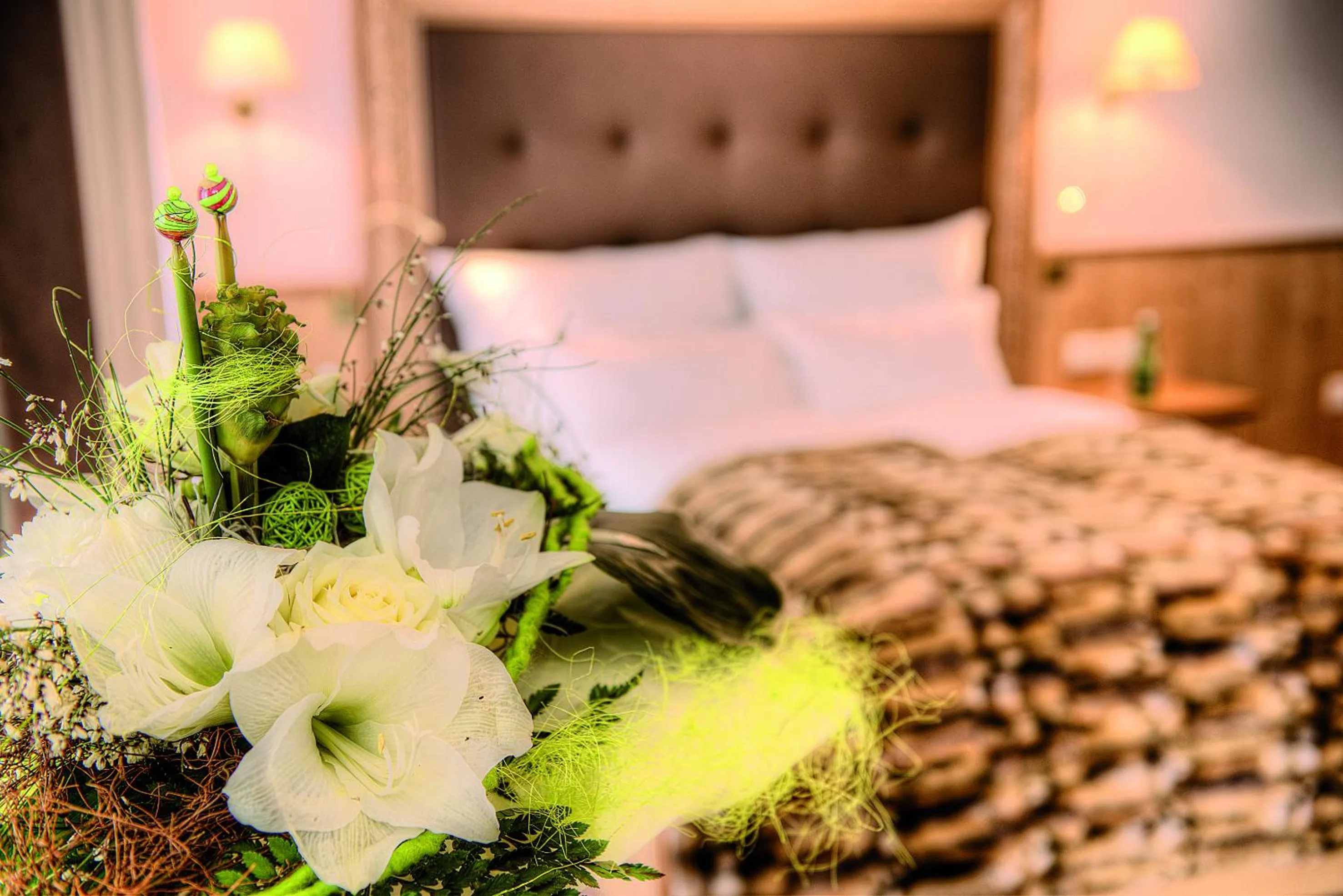 Decorative detail, Bed in Hotel Garni Urezza