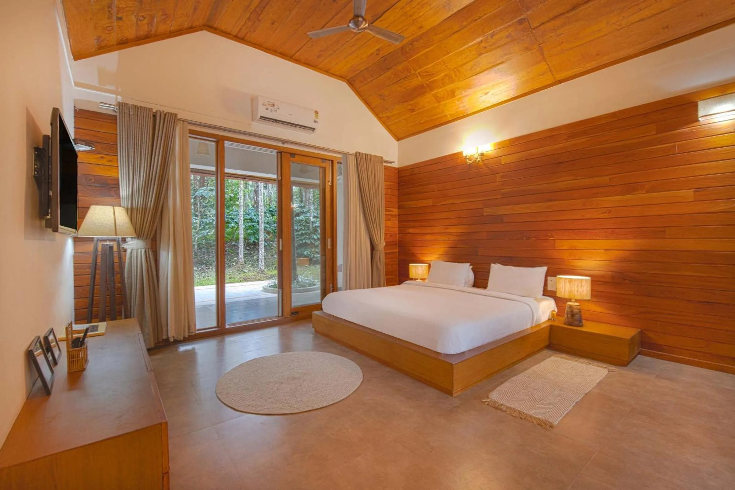 Bedroom, Bed in StayVista at Tall Silver with Infinity Pool & Breakfast -2BR