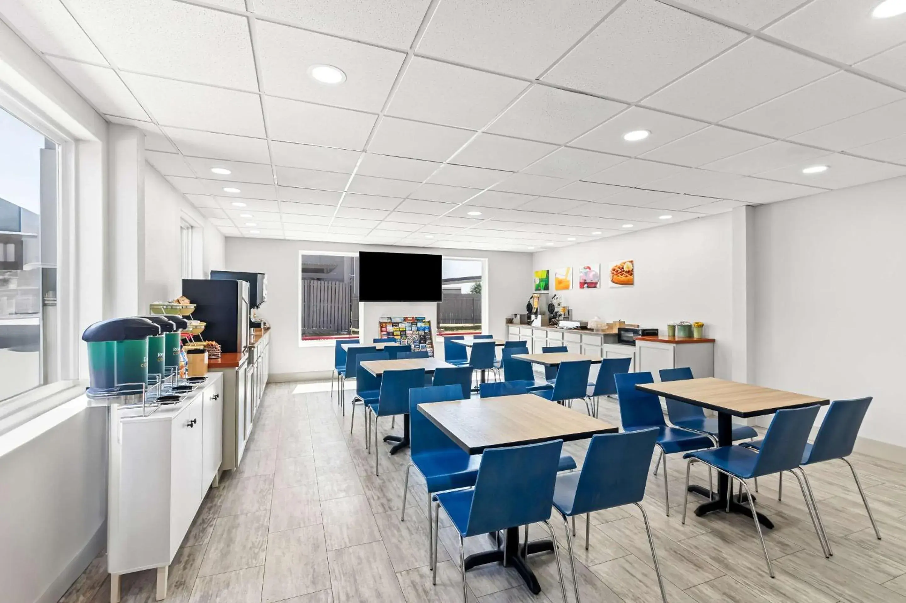 Breakfast in Quality Inn Bastrop Breakfast in Quality Inn Bastrop