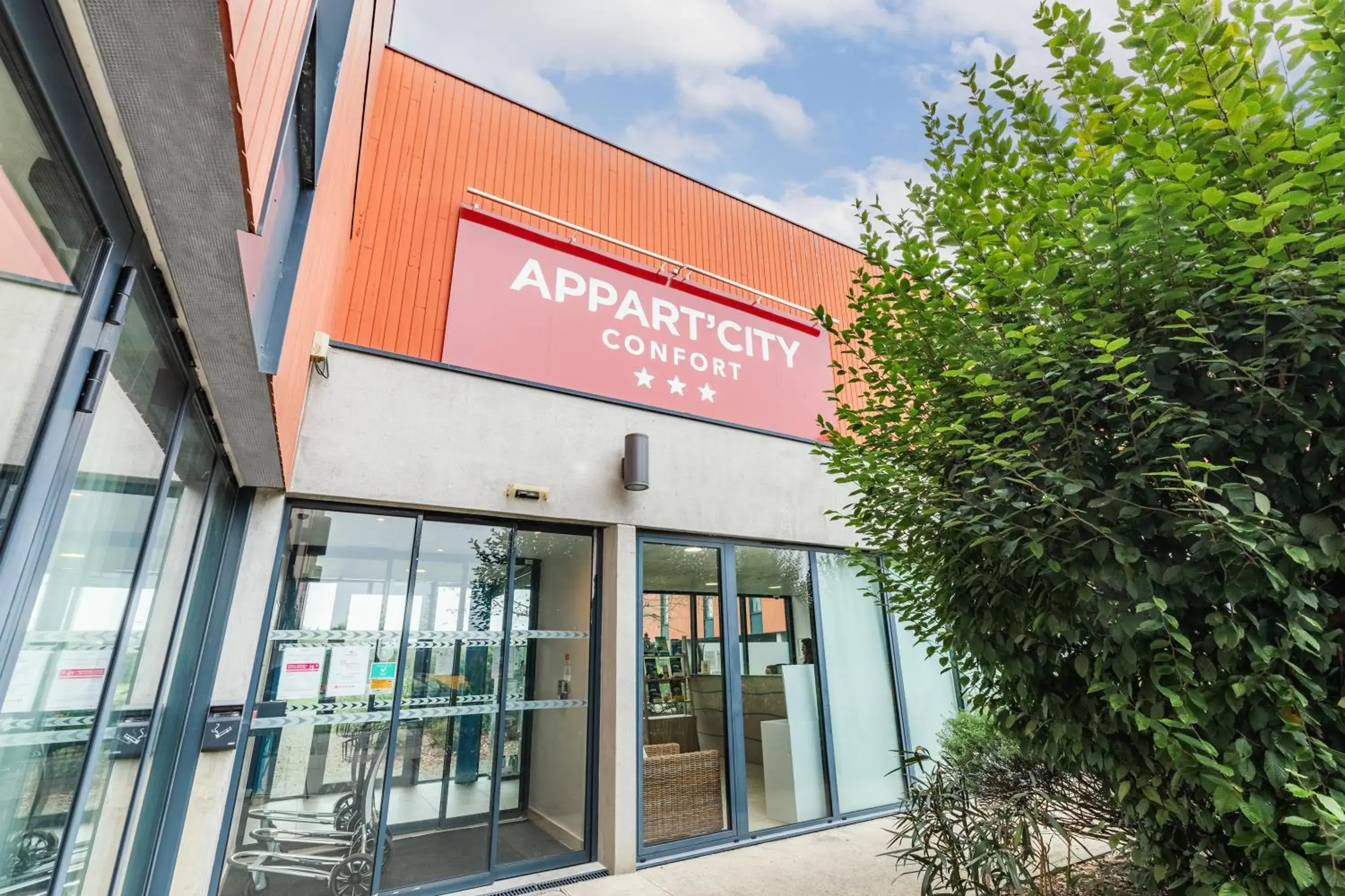 Facade/entrance in Appart’City Confort Vannes Facade/entrance in Appart’City Confort Vannes