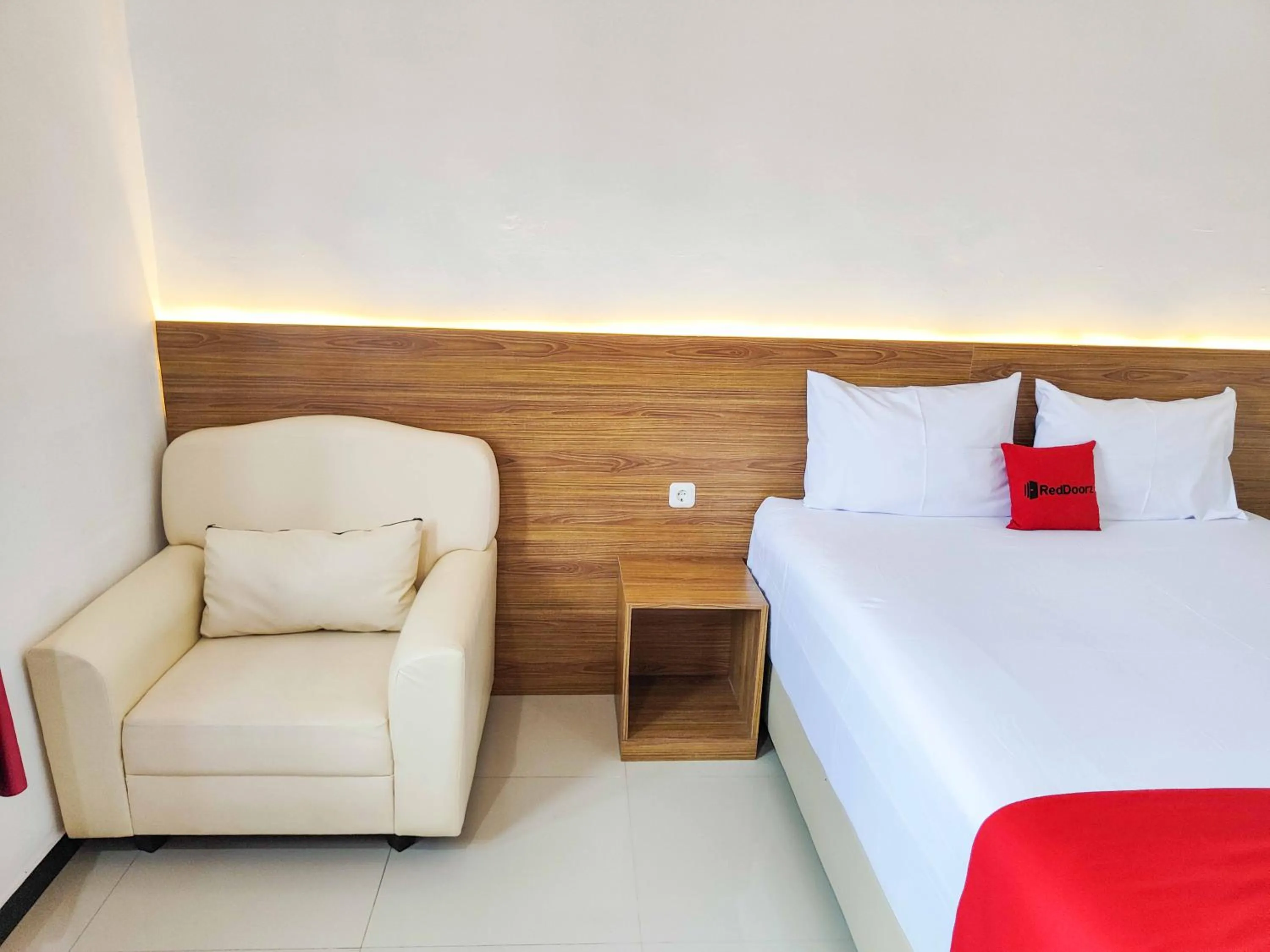 Bedroom, Bed in RedDoorz near Prambanan Temple