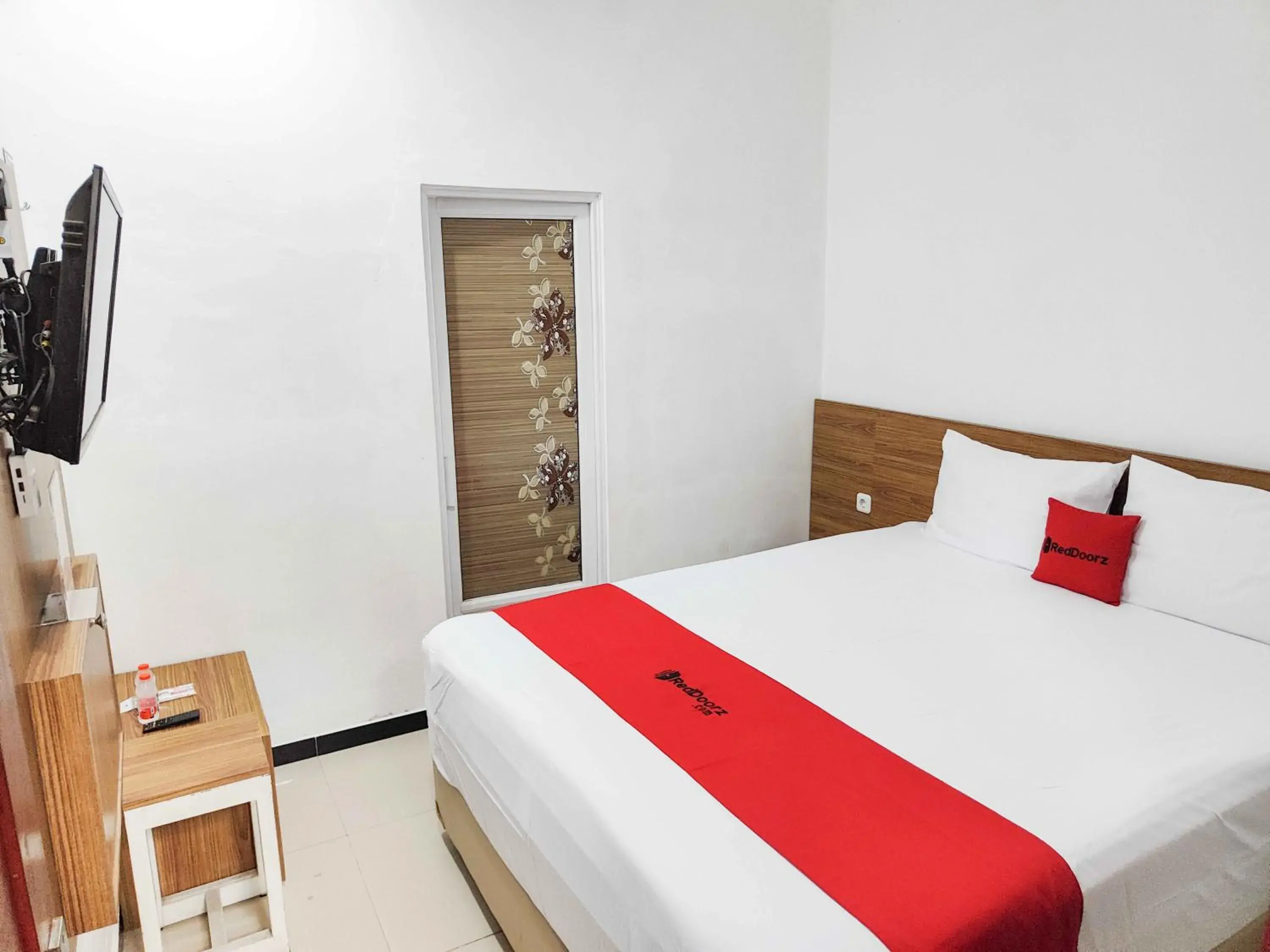 Bedroom, Bed in RedDoorz near Prambanan Temple Bedroom, Bed in RedDoorz near Prambanan Temple