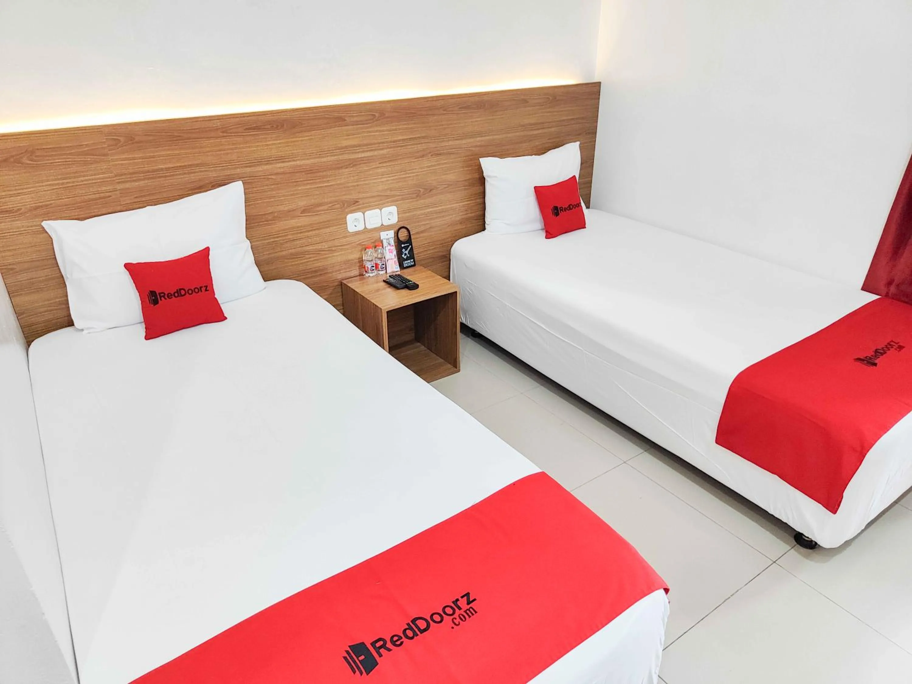 Bedroom, Bed in RedDoorz near Prambanan Temple