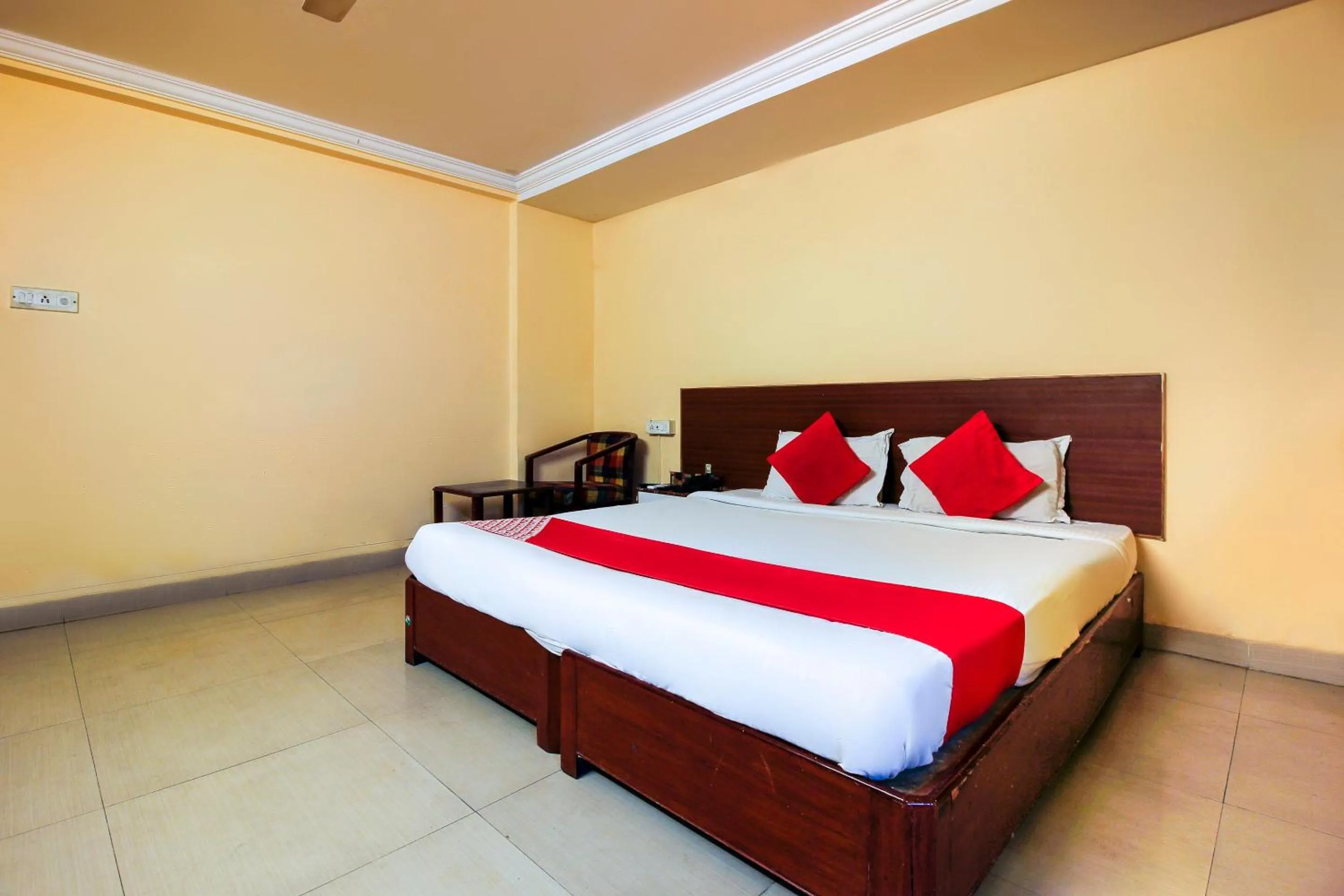Bedroom, Bed in Hotel O Priya Residency